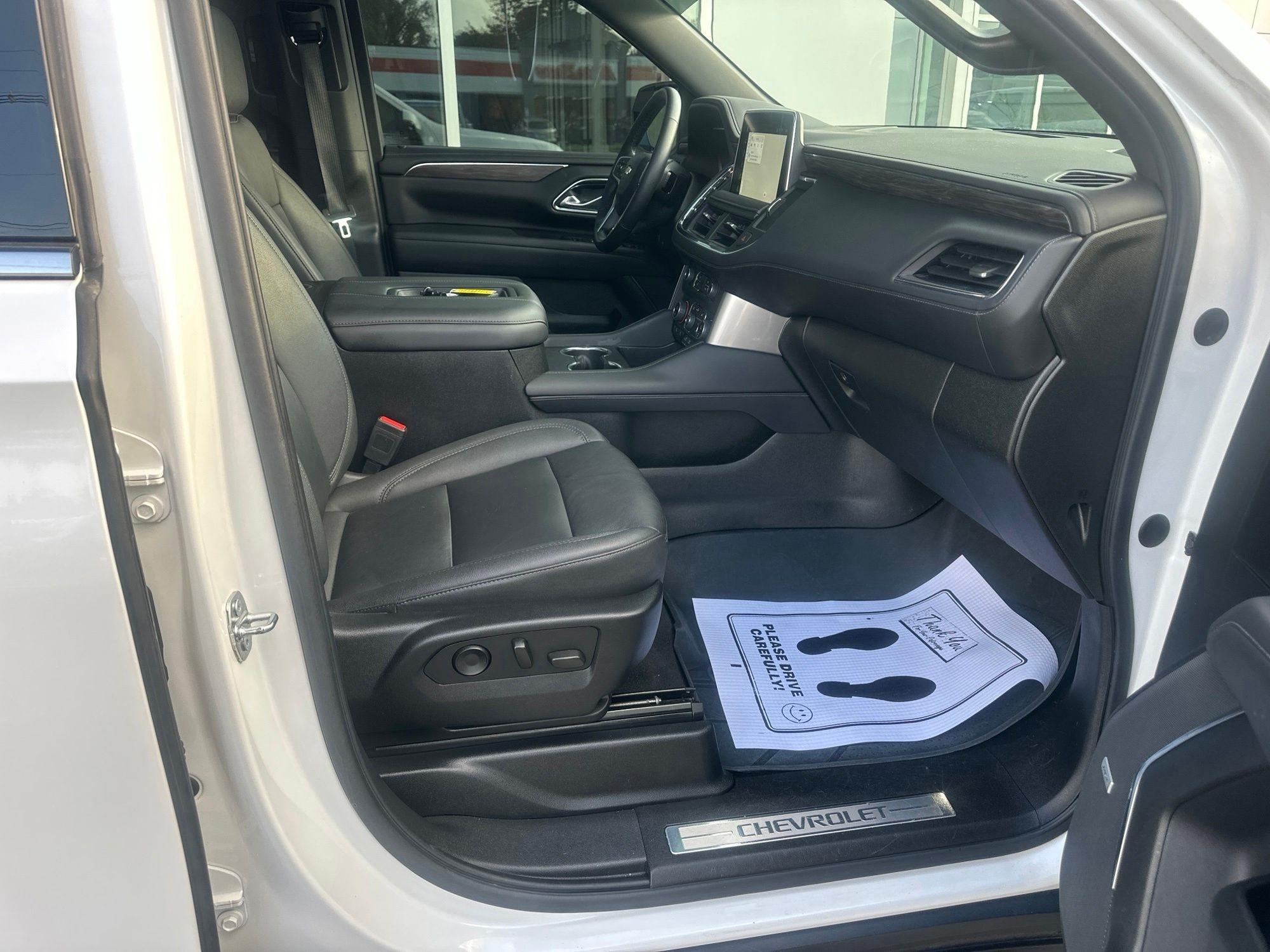 Chevrolet Suburban  2023