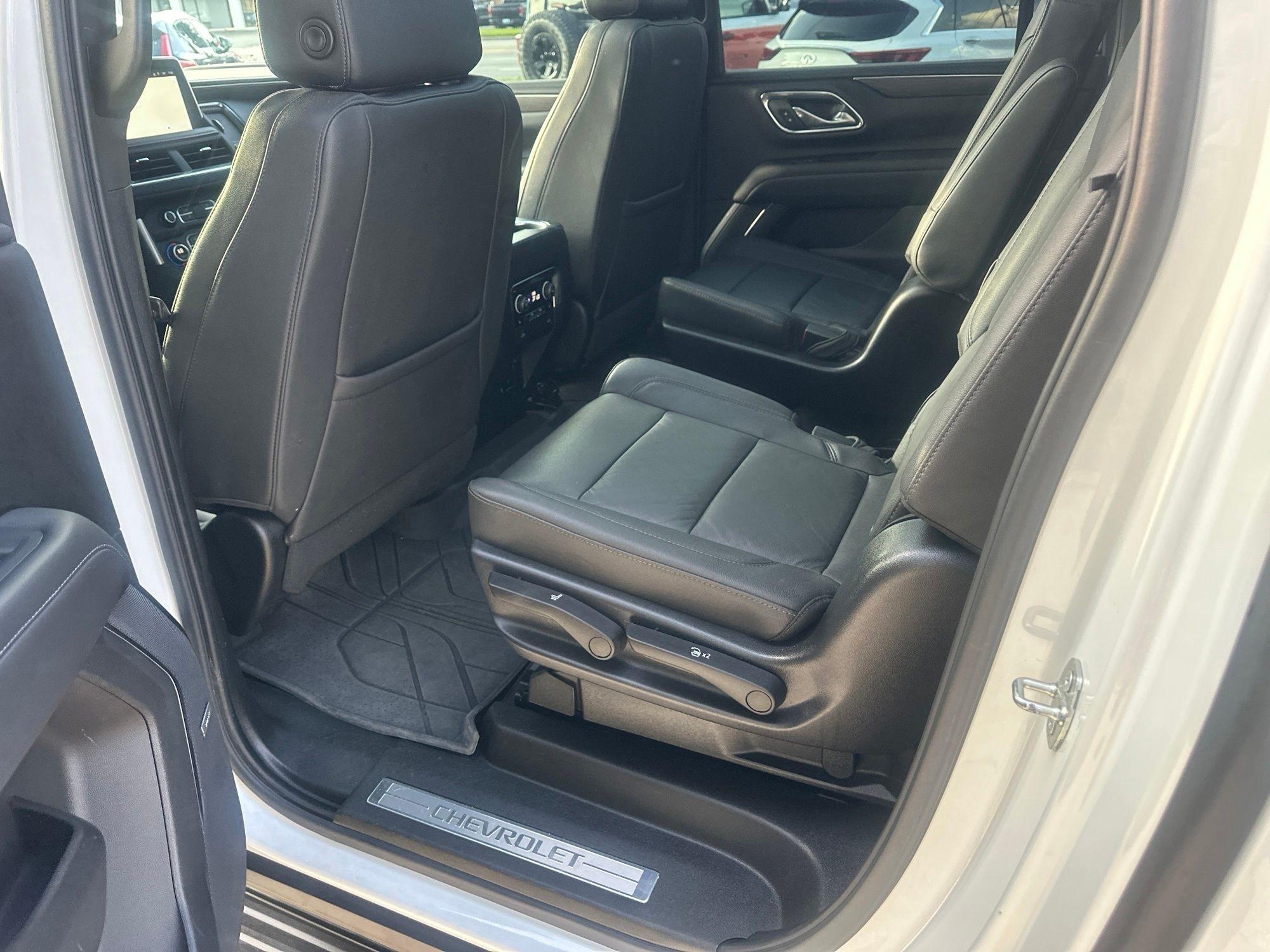 Chevrolet Suburban  2023
