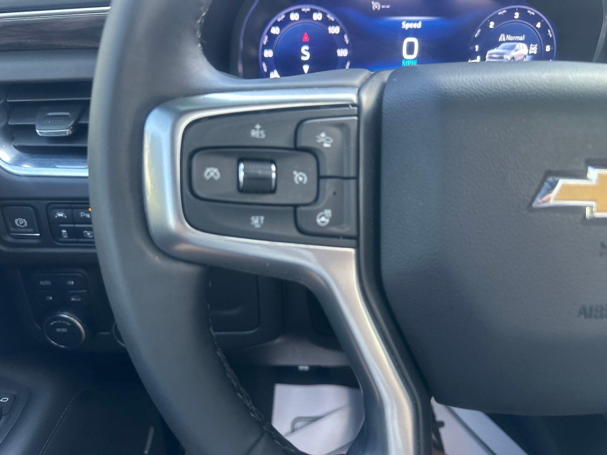 Chevrolet Suburban  2023