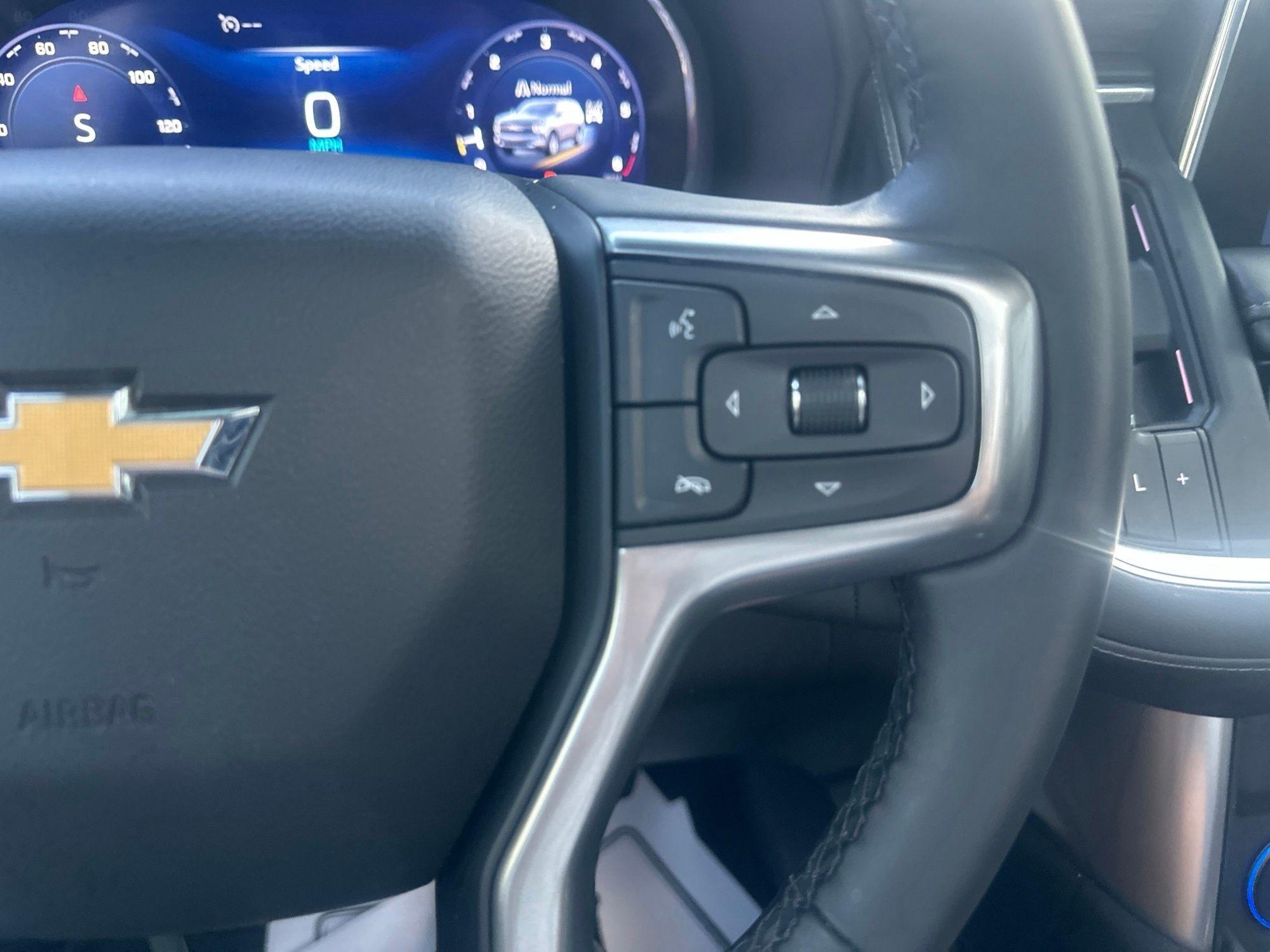 Chevrolet Suburban  2023