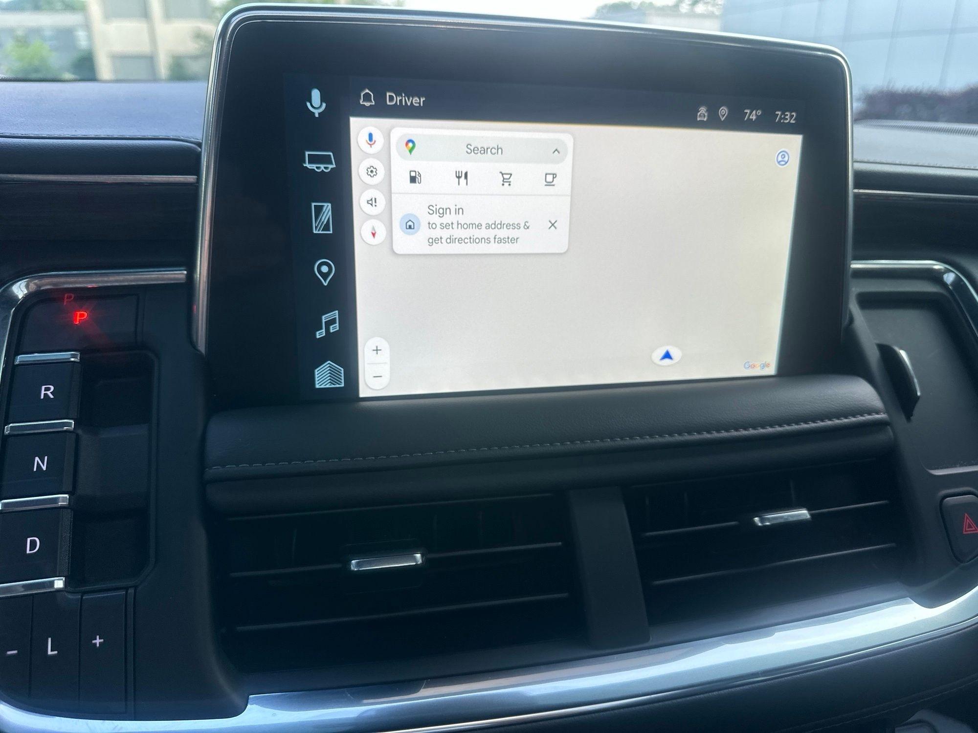 Chevrolet Suburban  2023