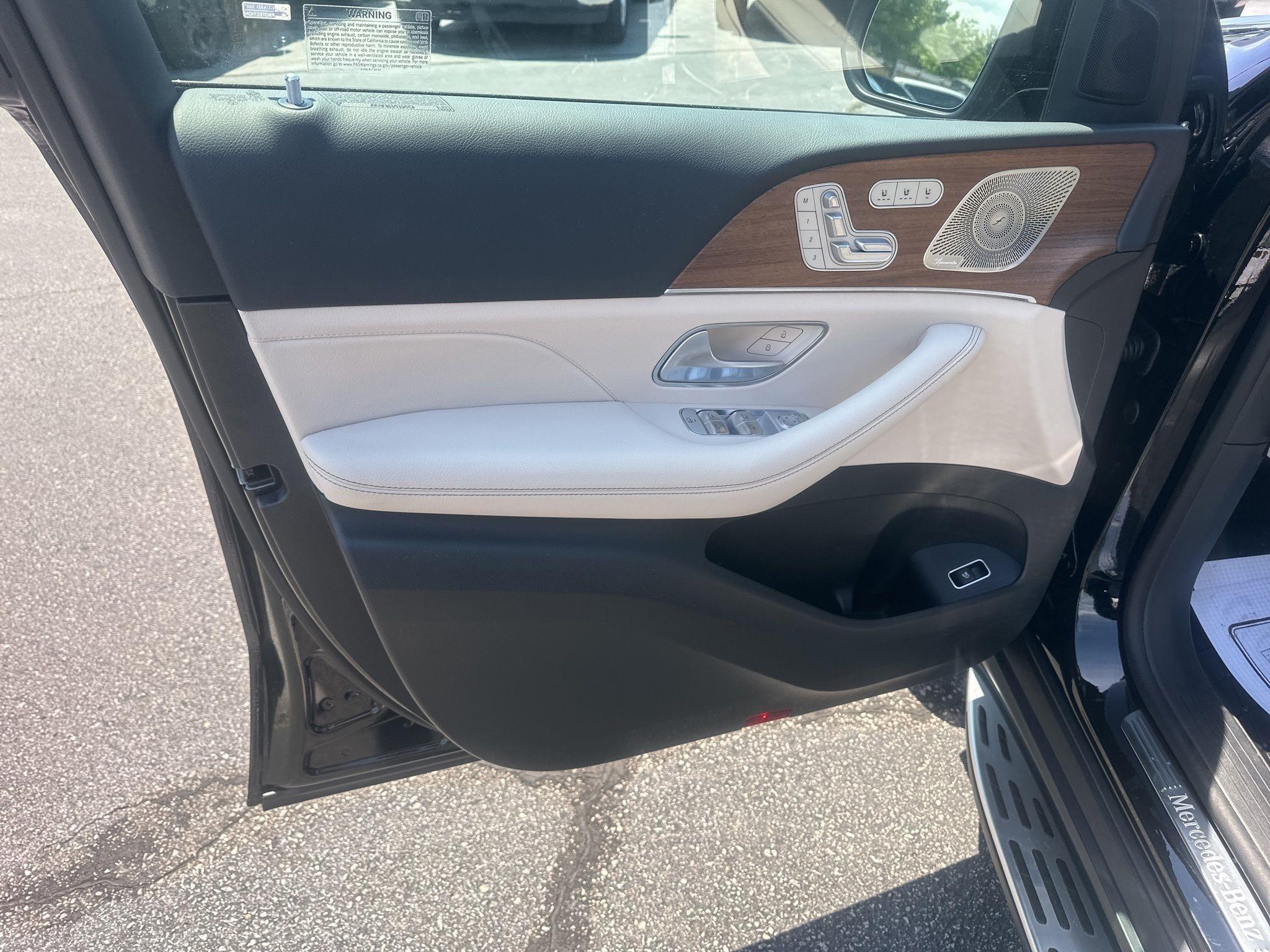 Mercedes-Benz GLE  2026