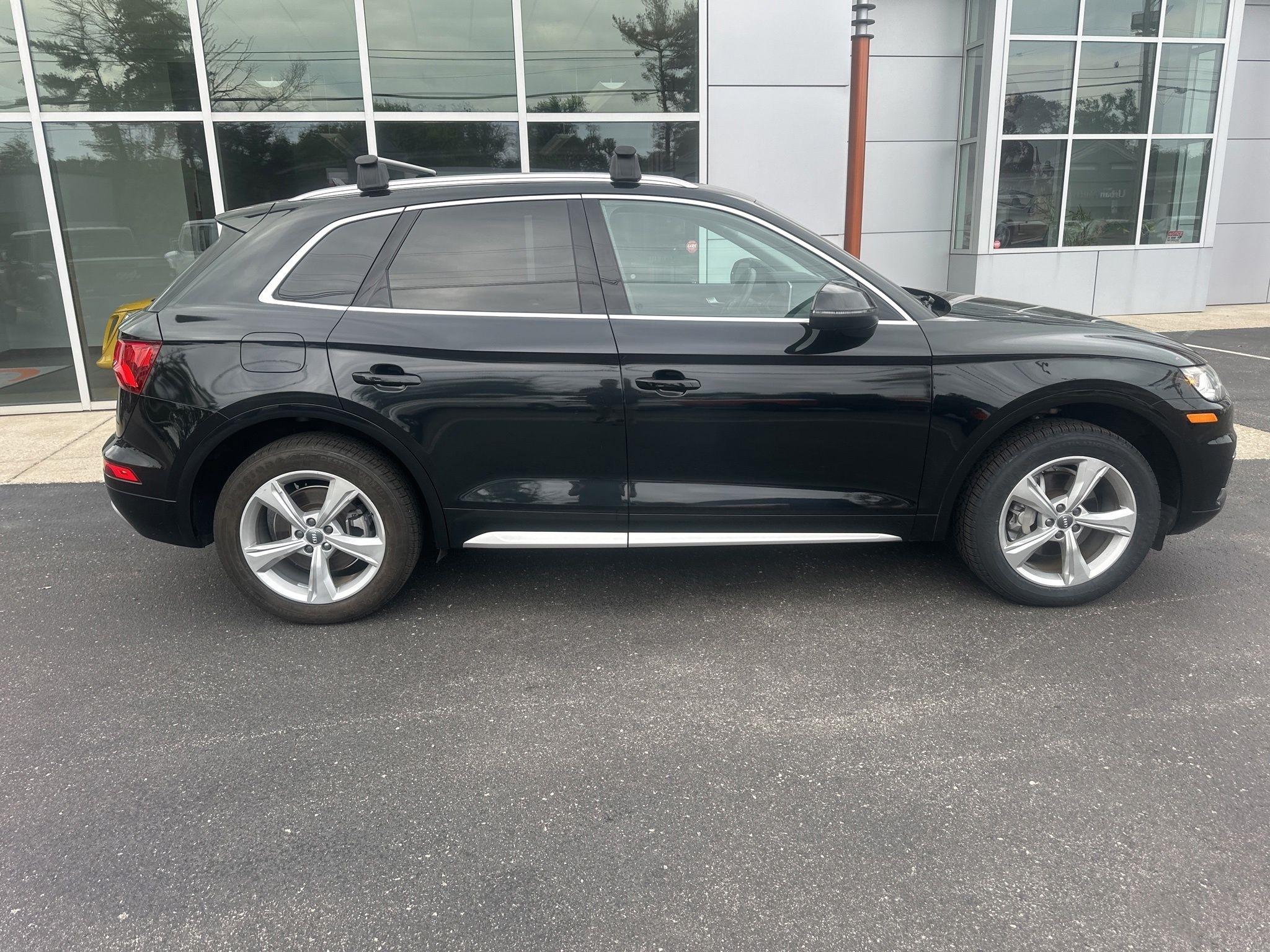 2020 Audi Q5 45 quattro S tronic Premium Plus's photo