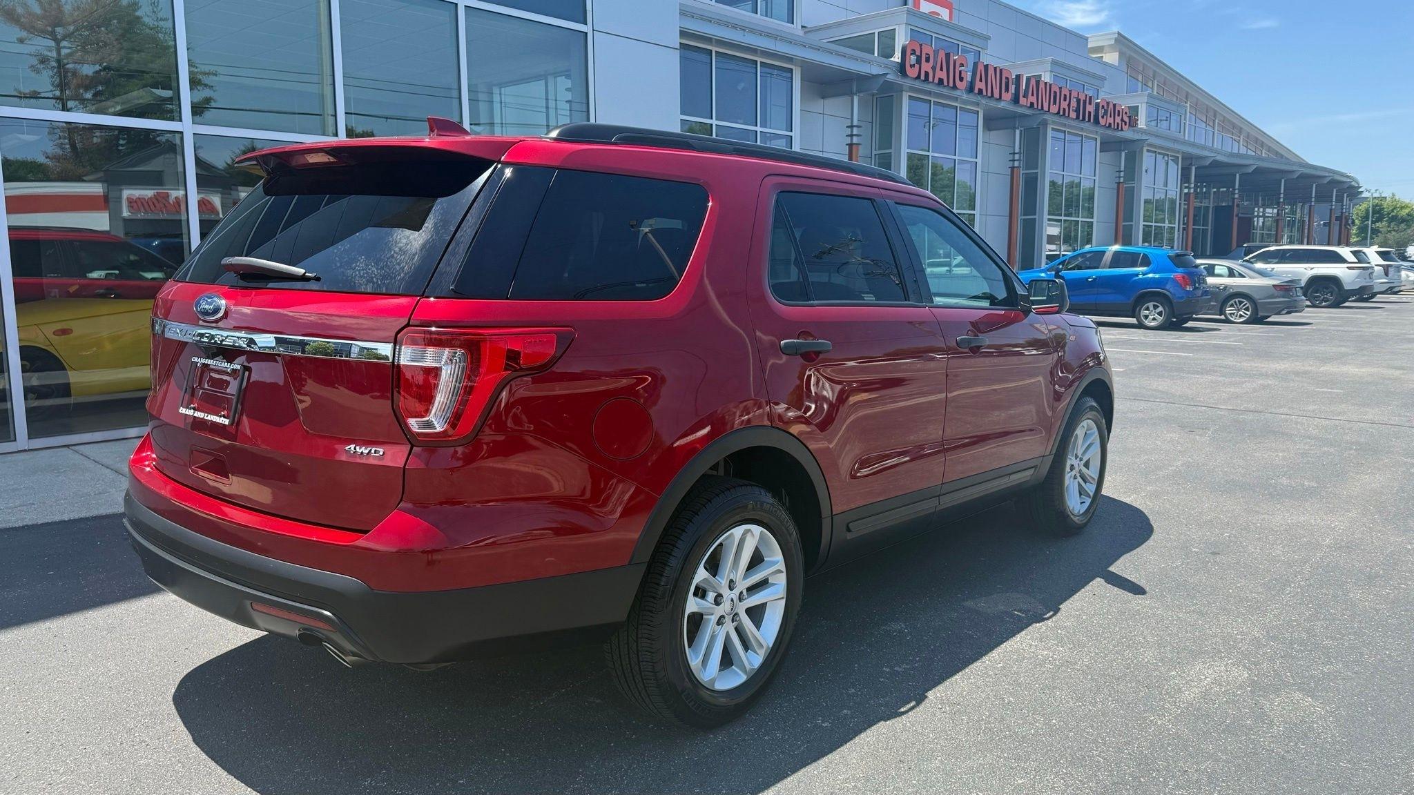 2017 Ford Explorer Base 4WD's photo