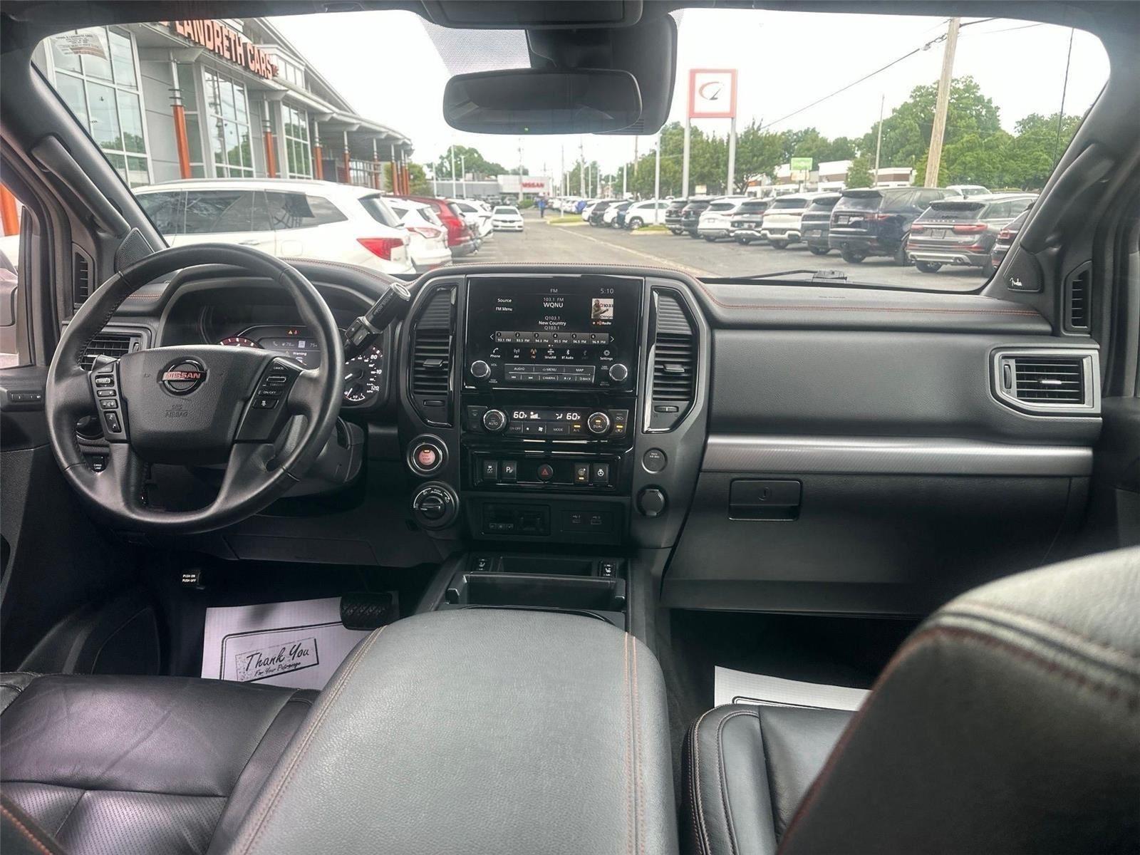 Nissan Titan  2021