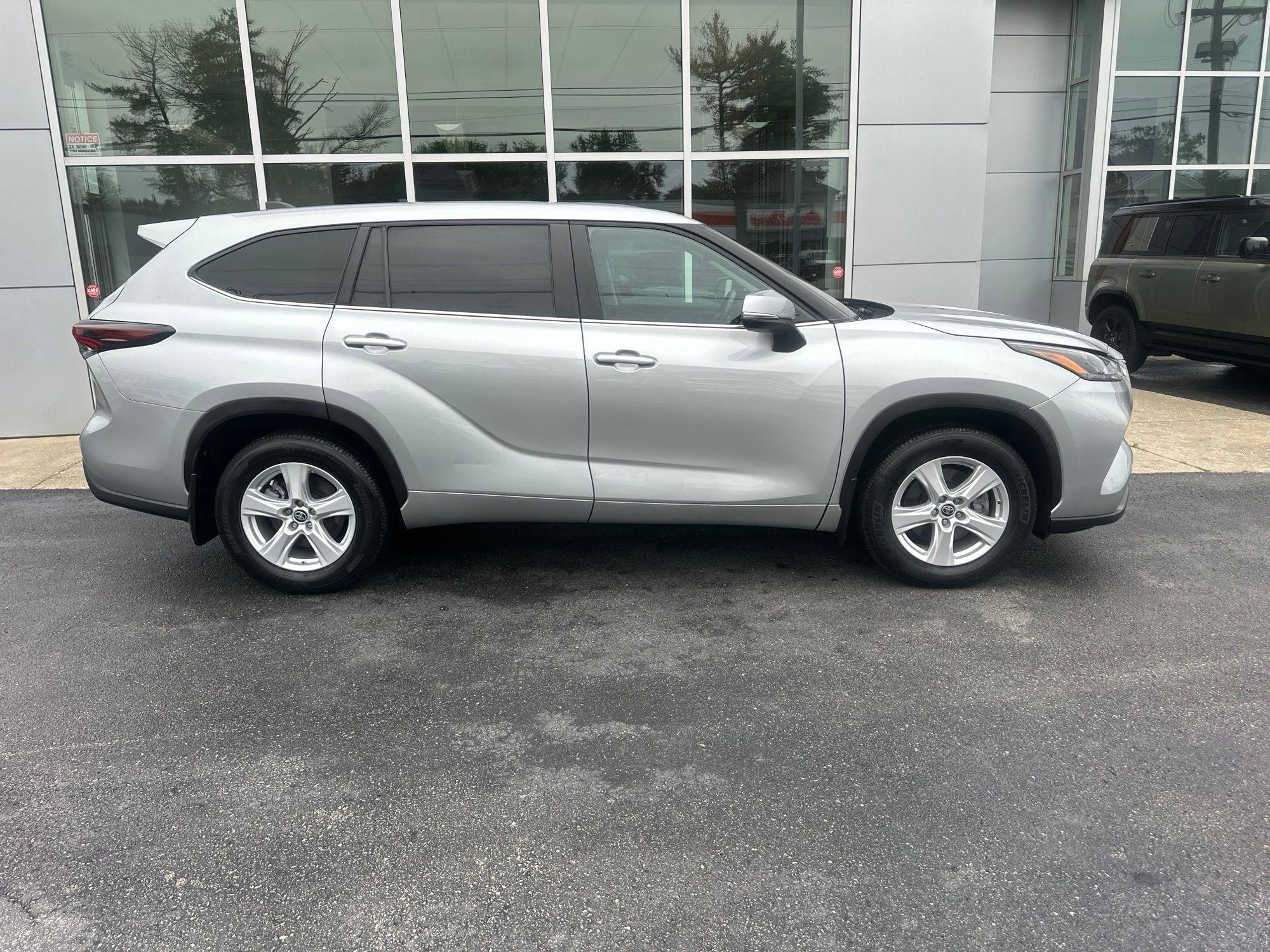 Toyota Highlander  2024