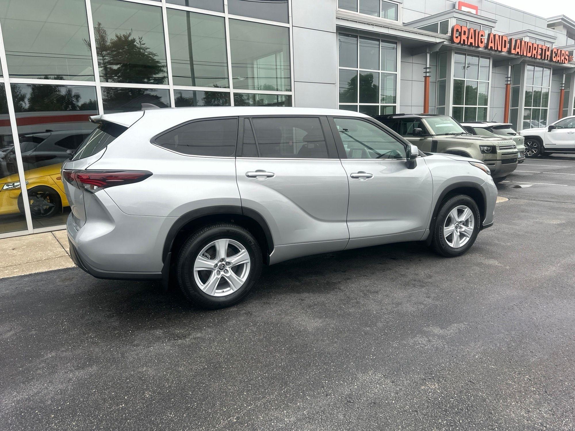 Toyota Highlander  2024