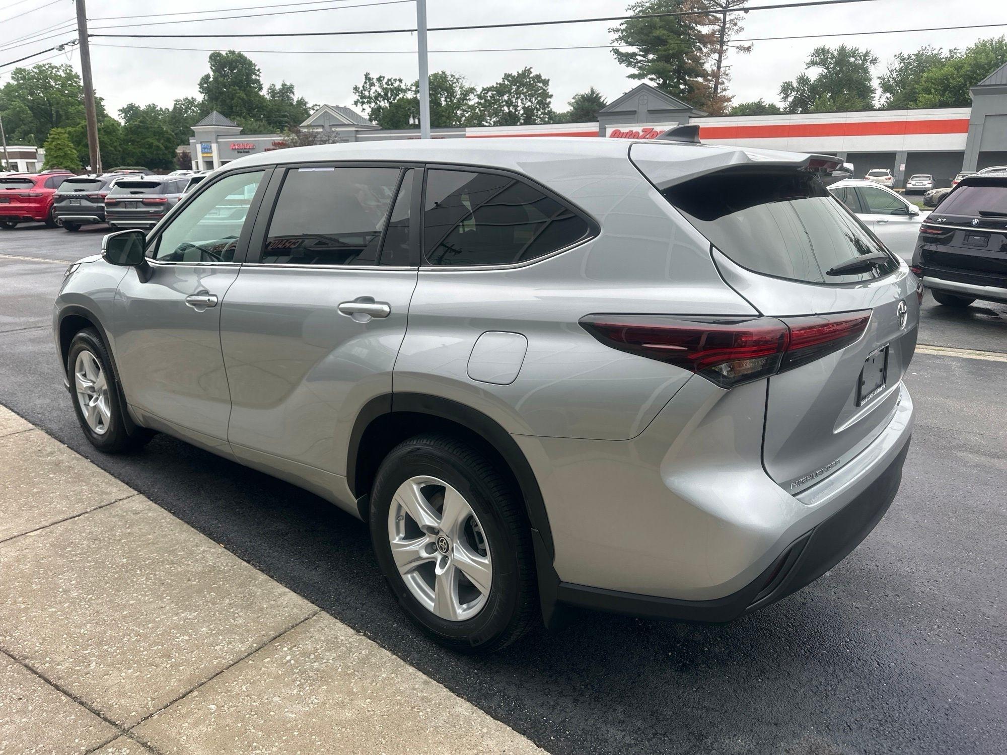Toyota Highlander  2024