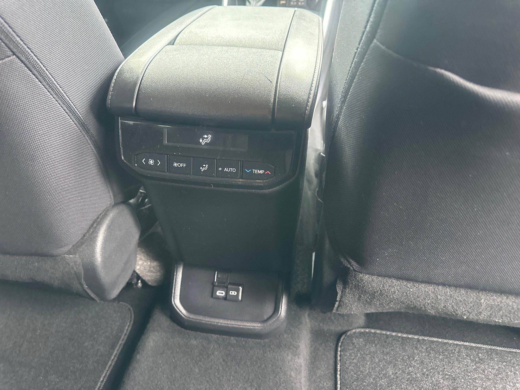 Toyota Highlander  2024