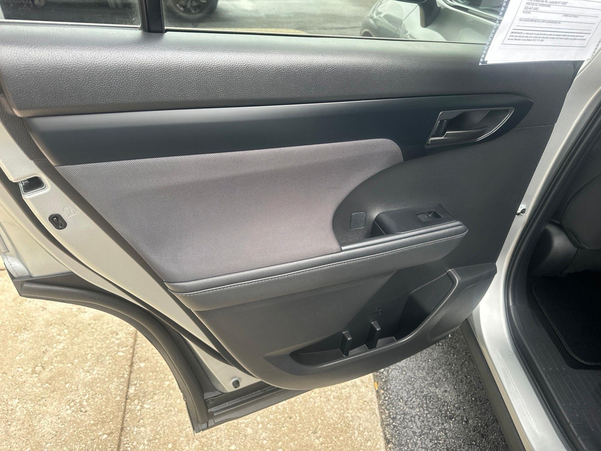 Toyota Highlander  2024