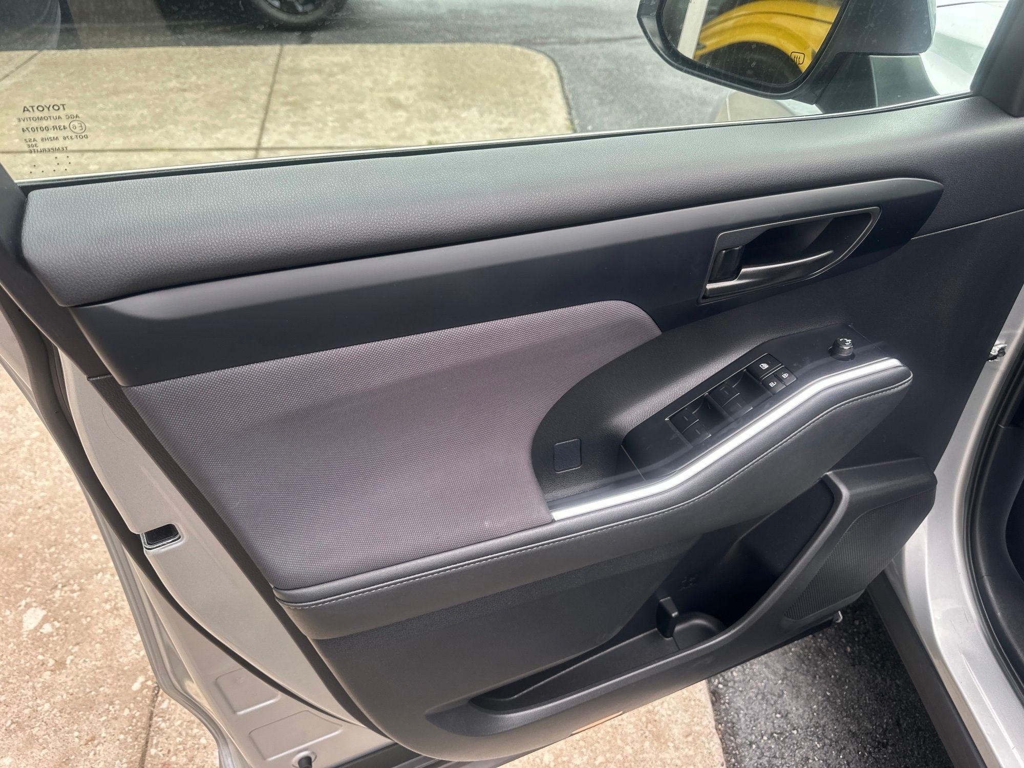 Toyota Highlander  2024