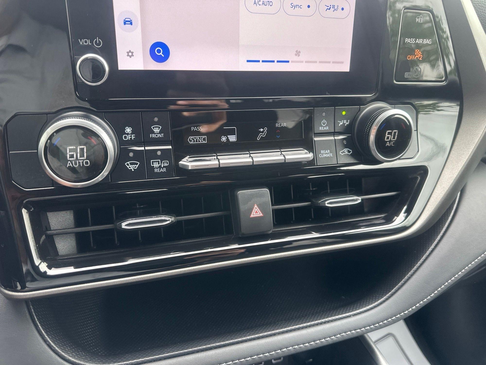 Toyota Highlander  2024