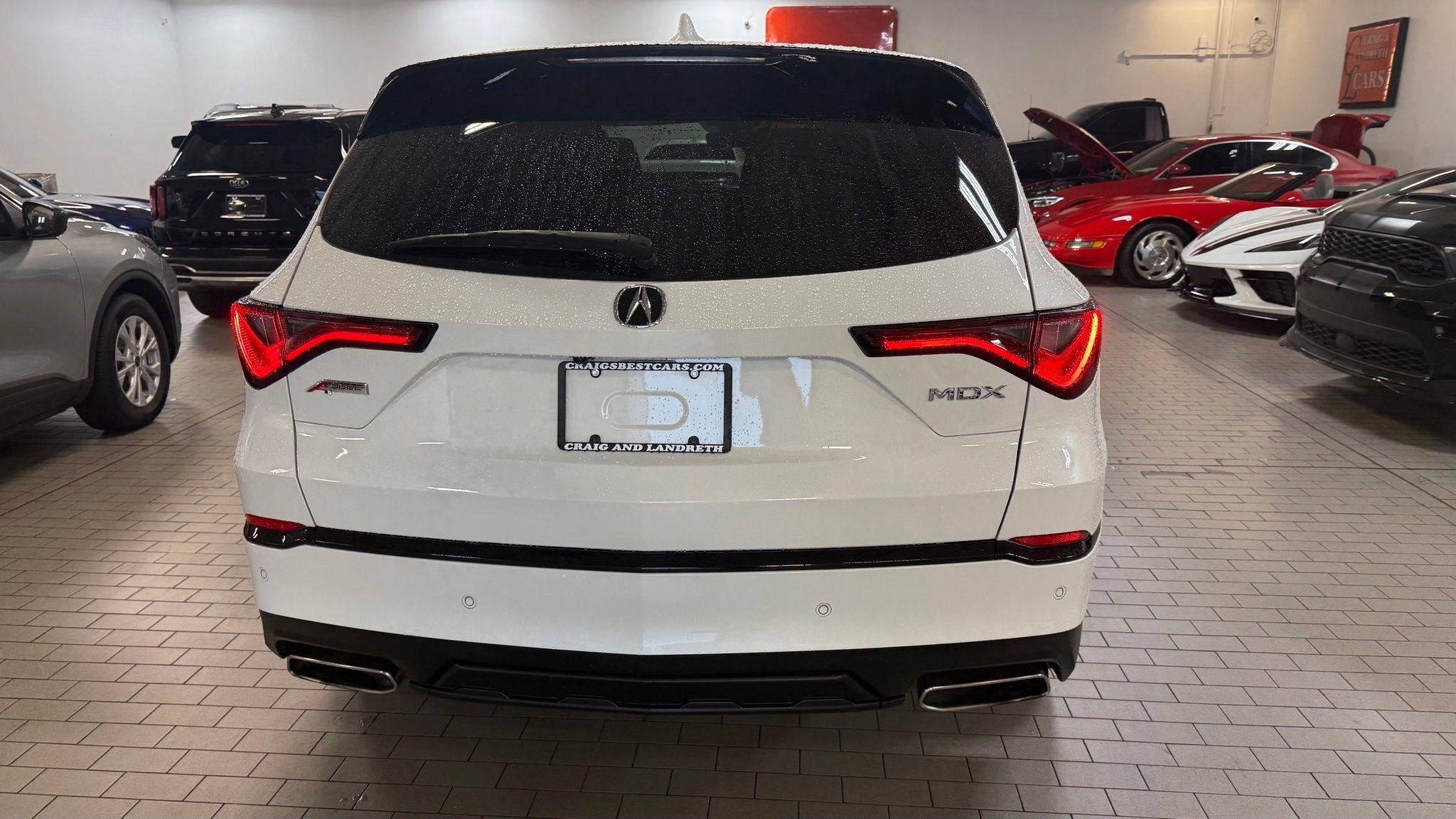 Acura MDX  2023