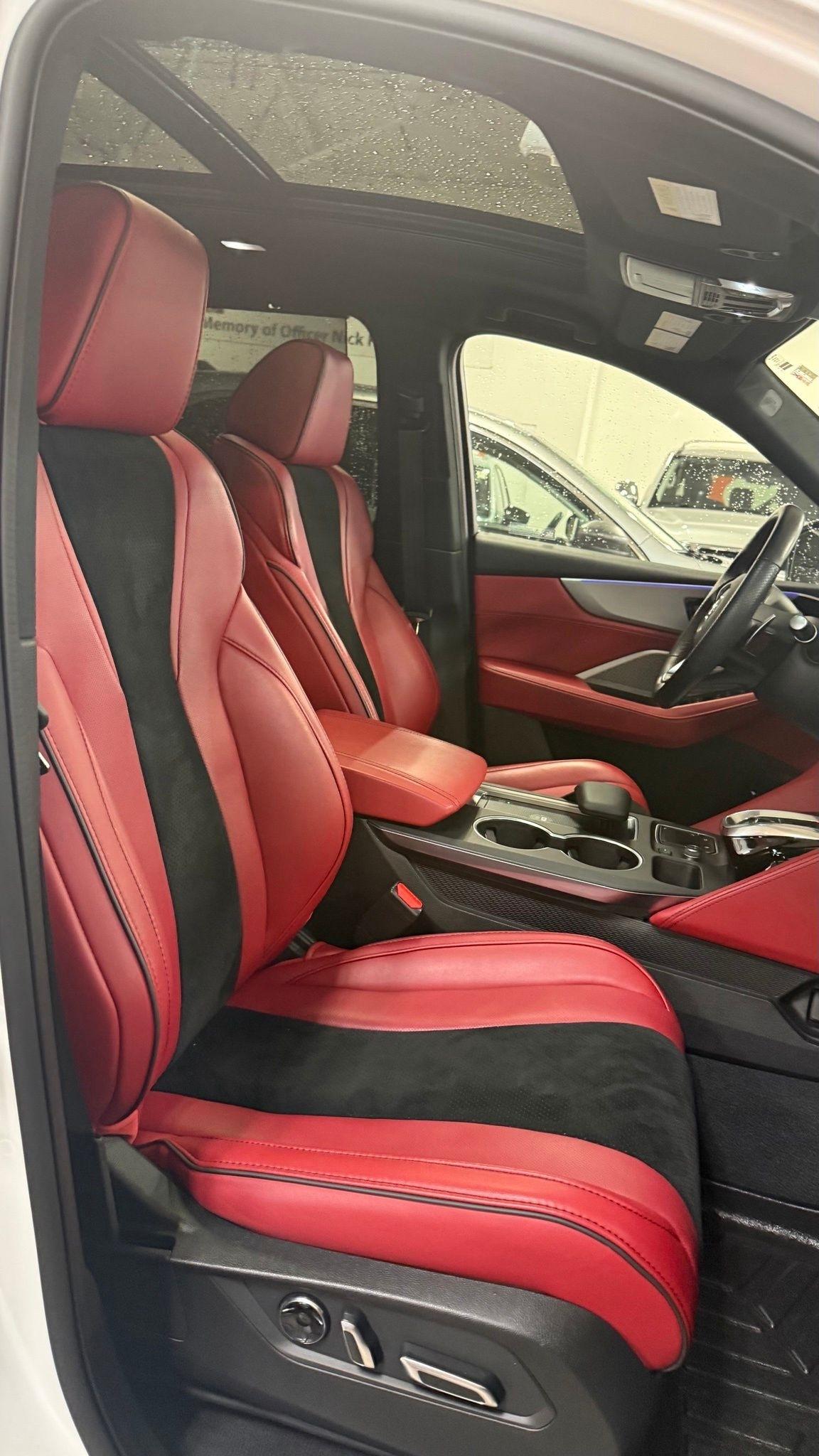 Acura MDX  2023
