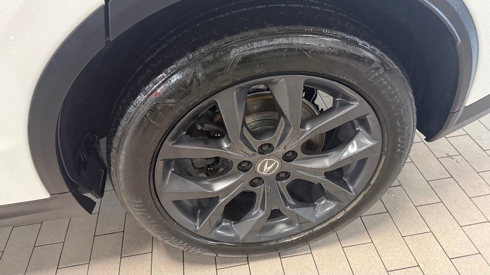 Acura MDX  2023