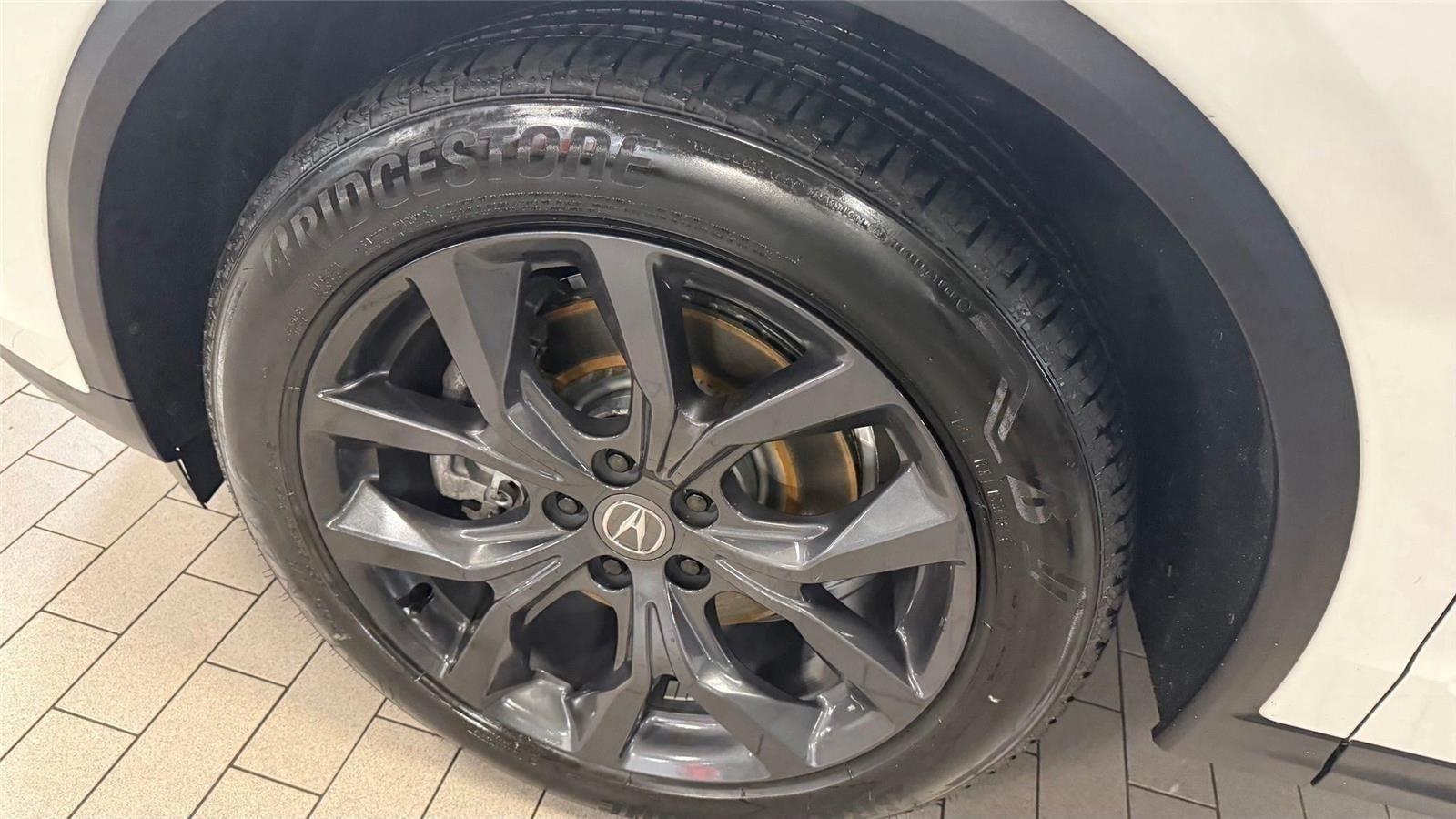 Acura MDX  2023