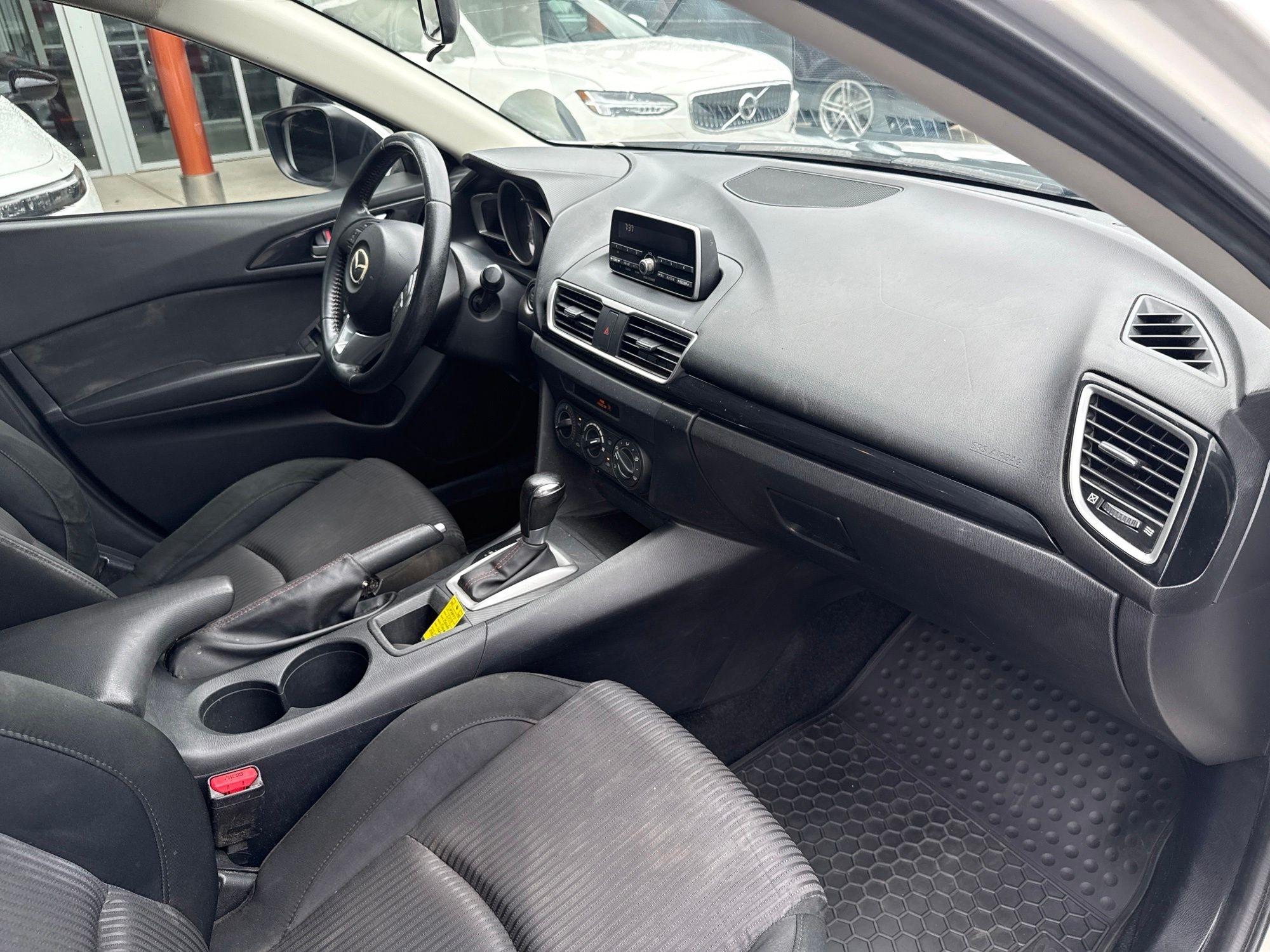 Mazda MAZDA3  2014
