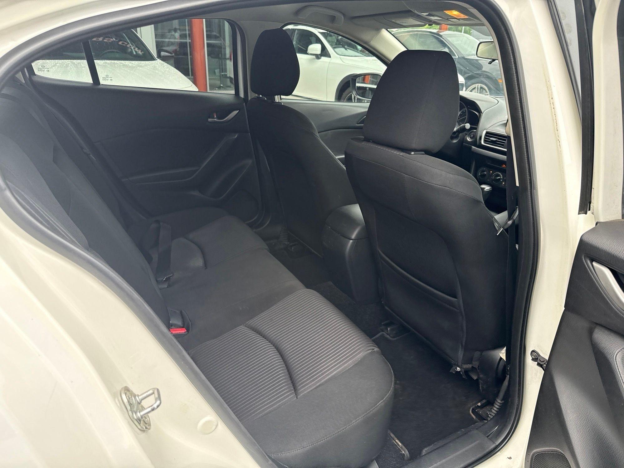 Mazda MAZDA3  2014