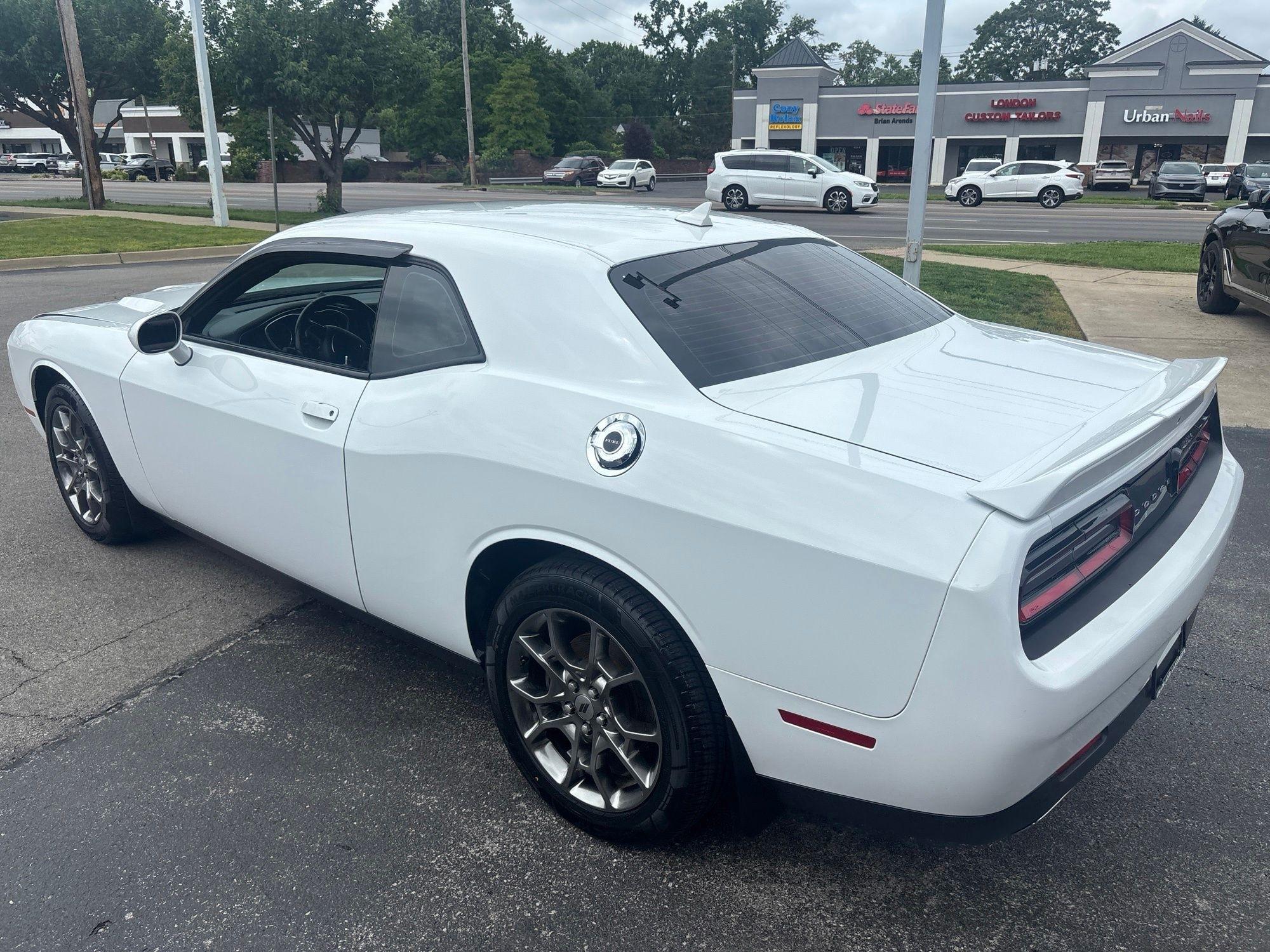 Dodge Challenger  2017