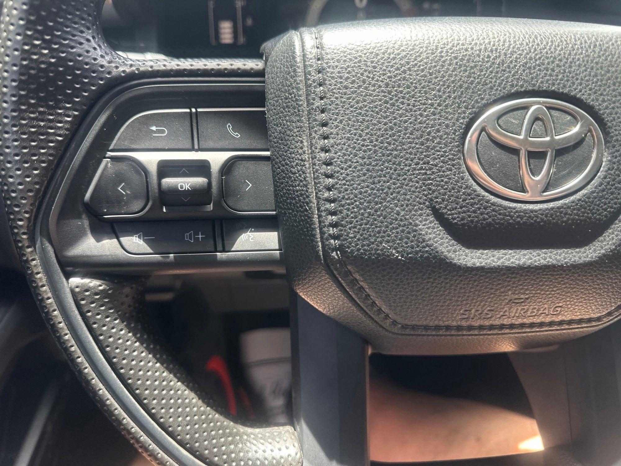 Toyota Tacoma  2024