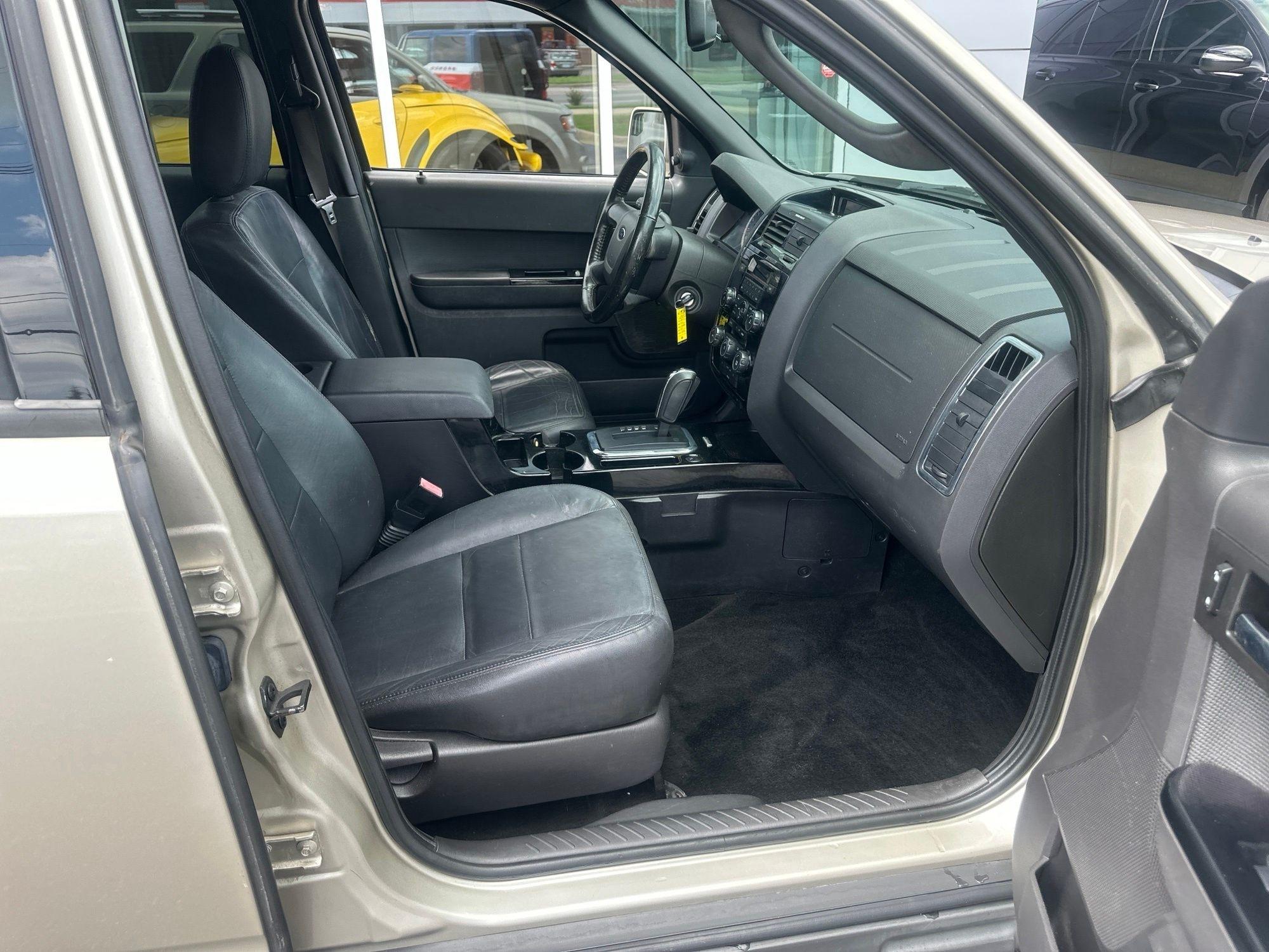 Ford Escape  2012