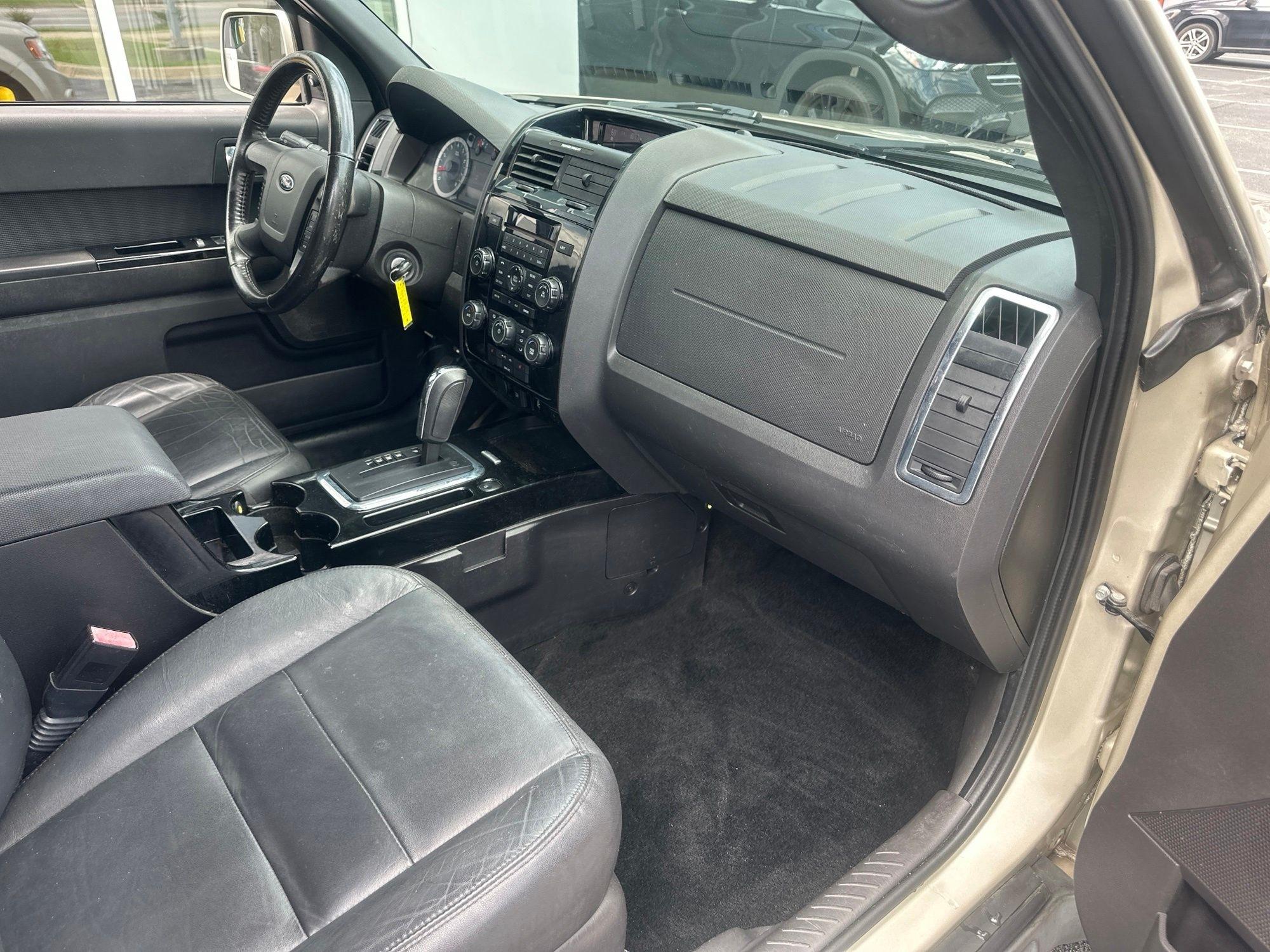 Ford Escape  2012