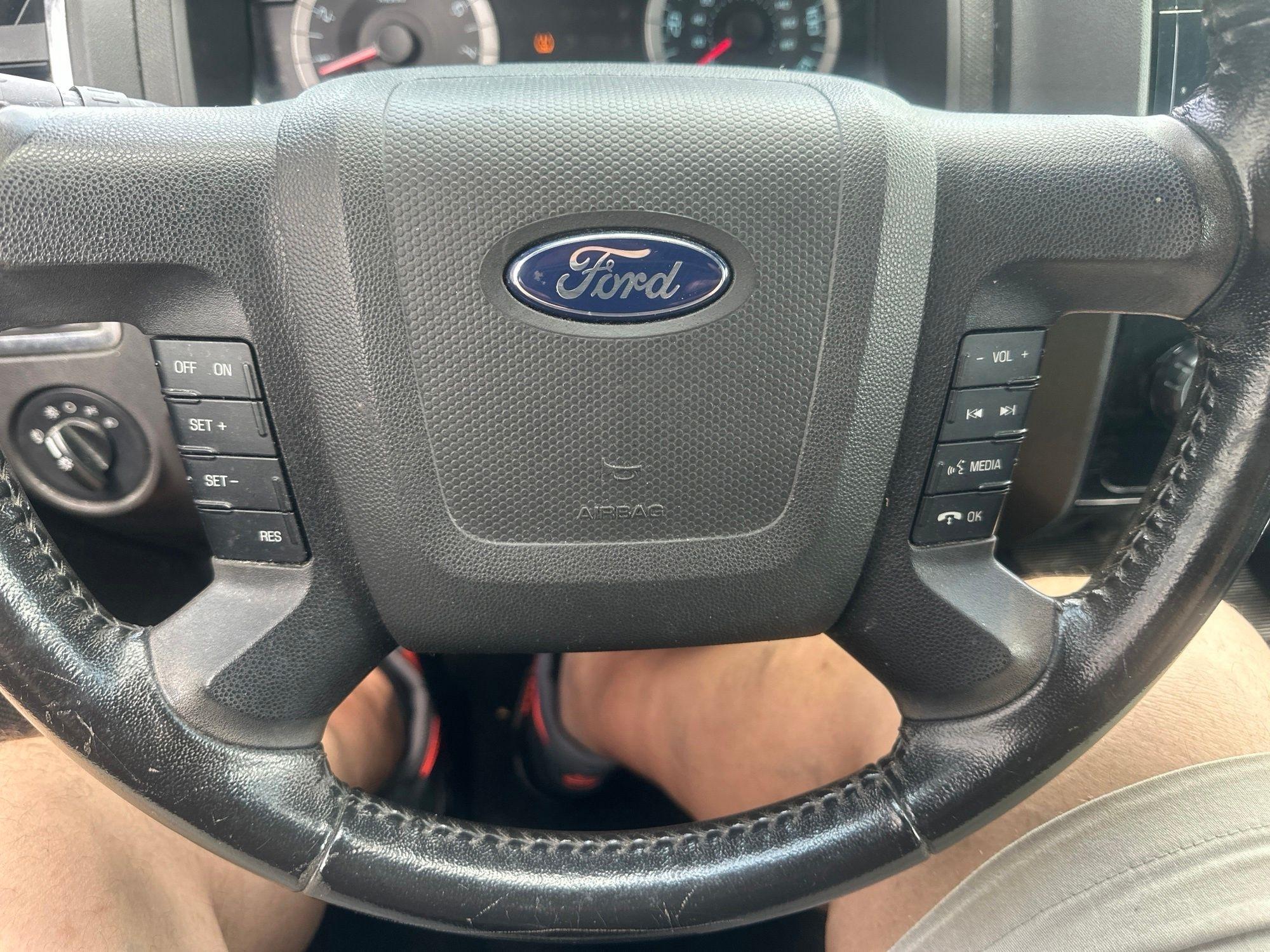 Ford Escape  2012
