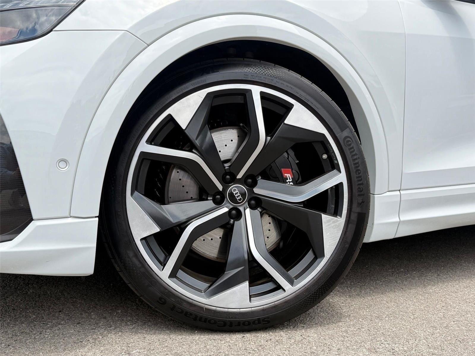Audi RS Q8  2022