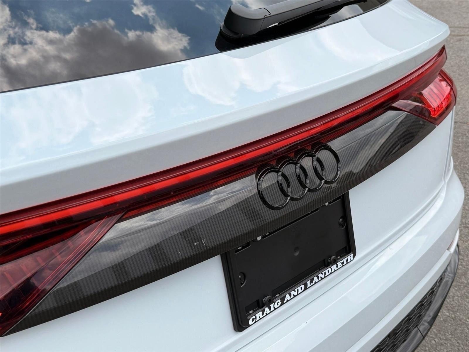 Audi RS Q8  2022