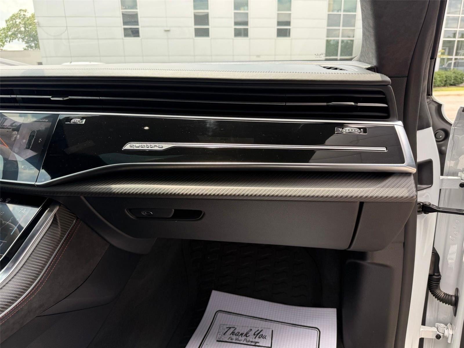 Audi RS Q8  2022