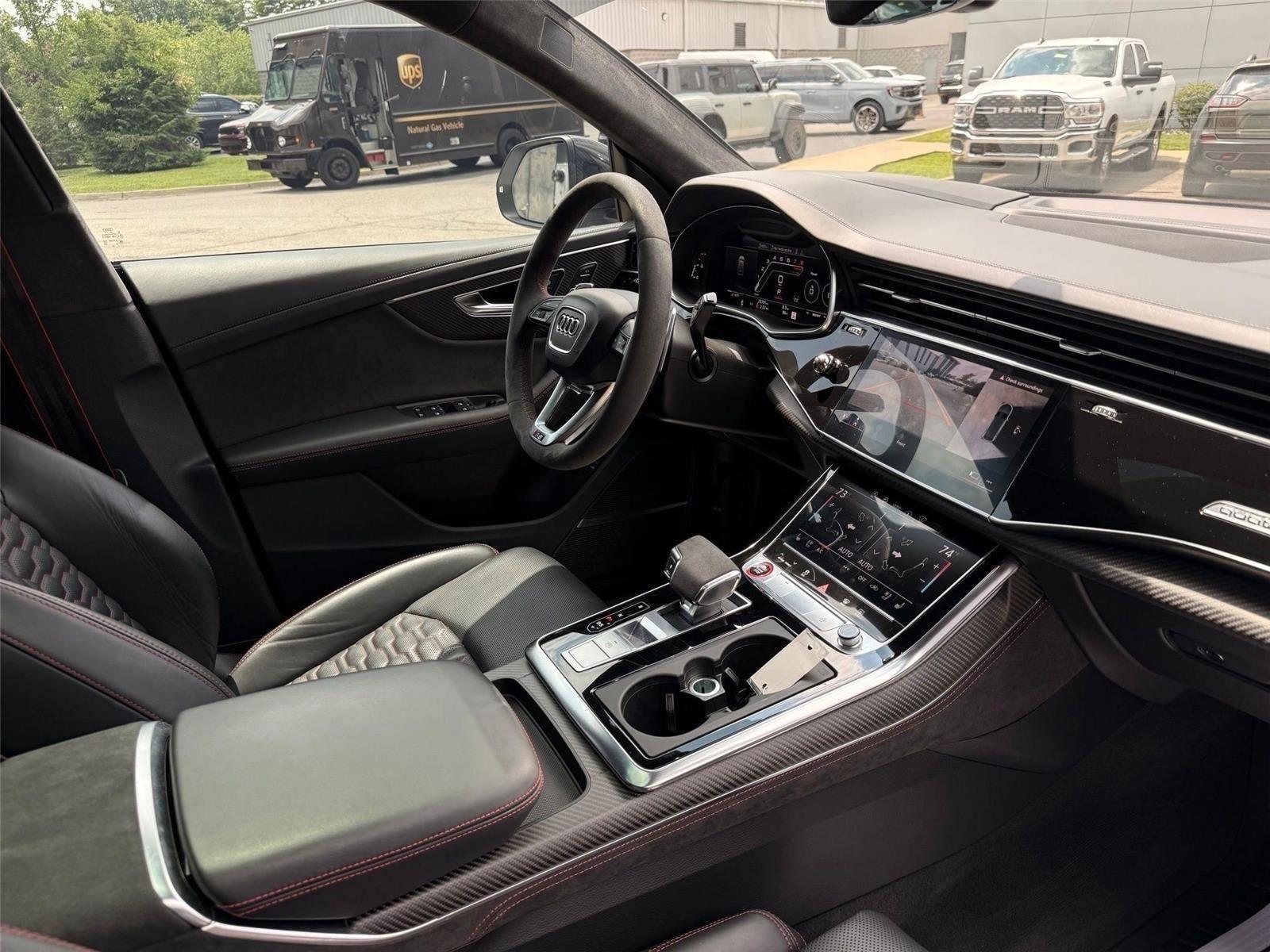 Audi RS Q8  2022
