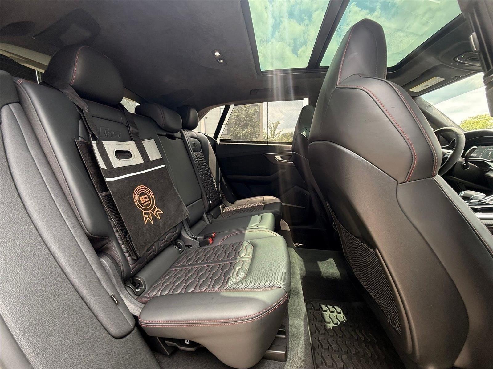 Audi RS Q8  2022