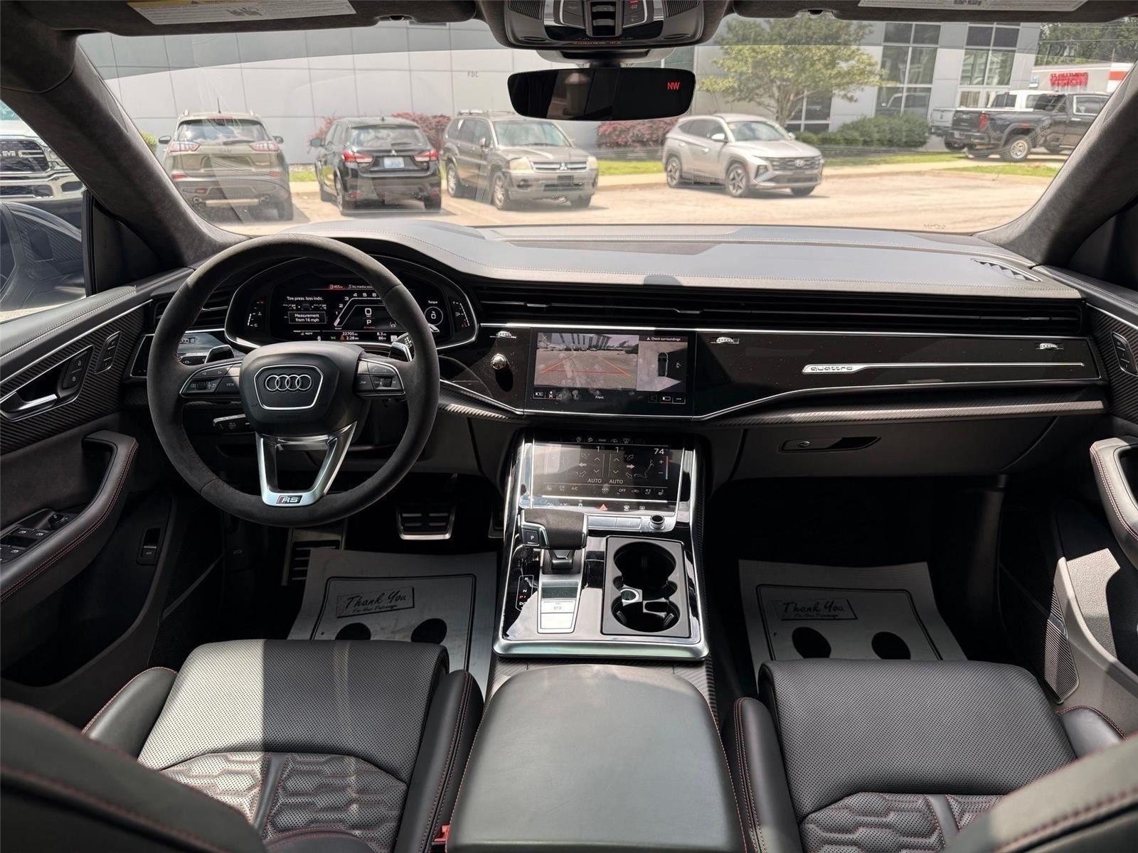 Audi RS Q8  2022