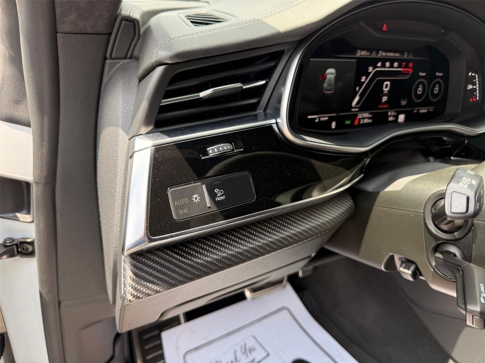 Audi RS Q8  2022