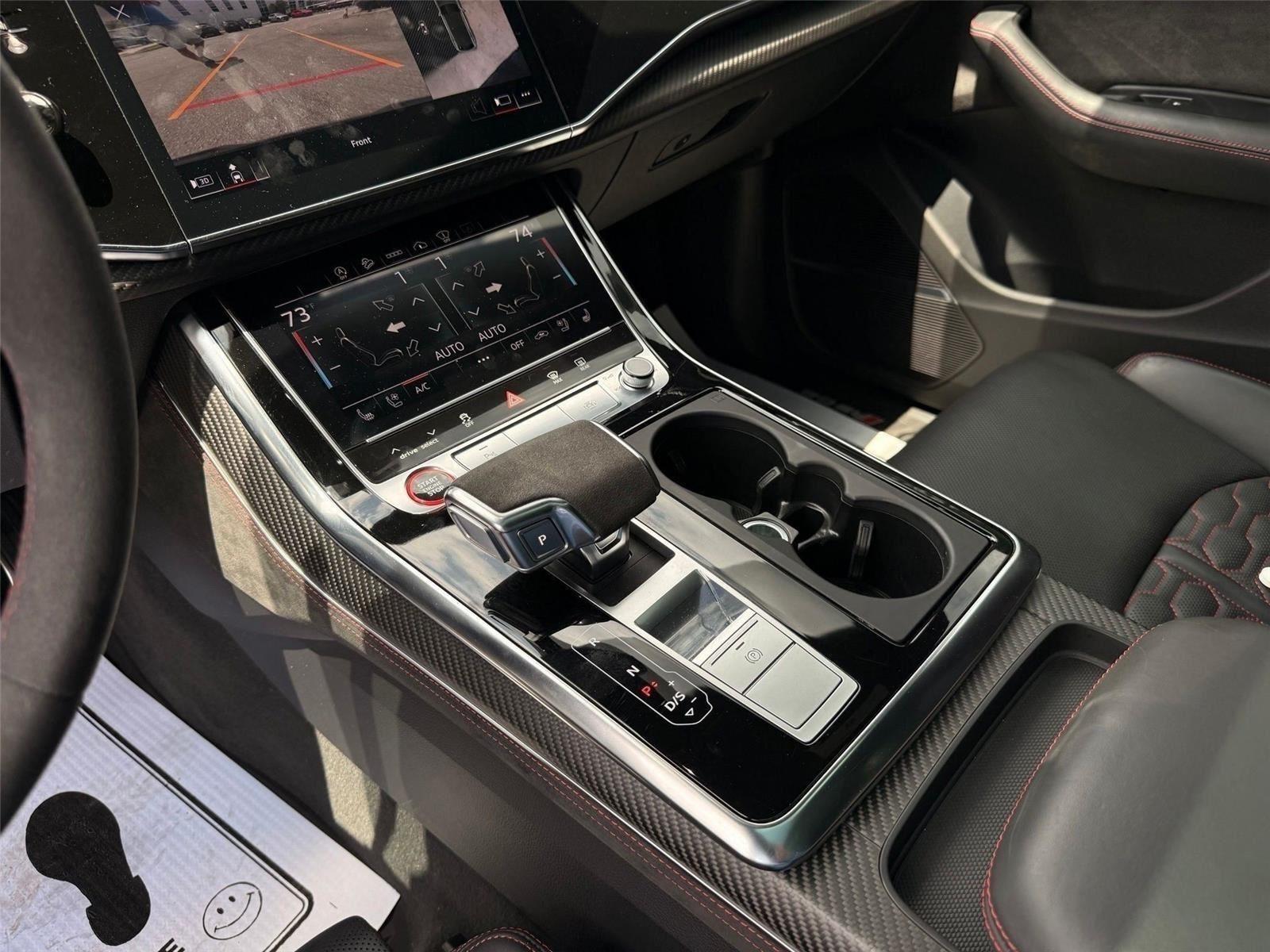Audi RS Q8  2022