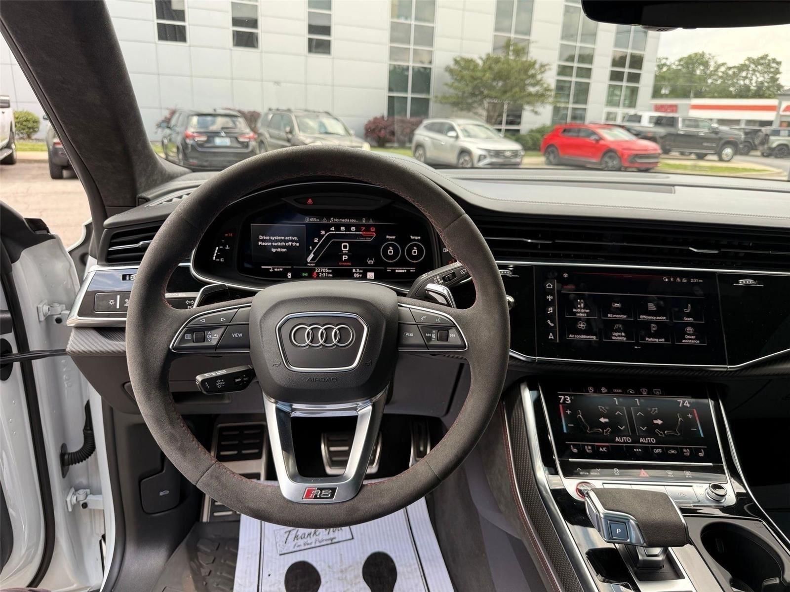Audi RS Q8  2022
