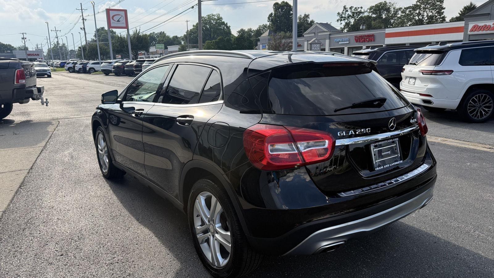 Mercedes-Benz GLA-Class  2015