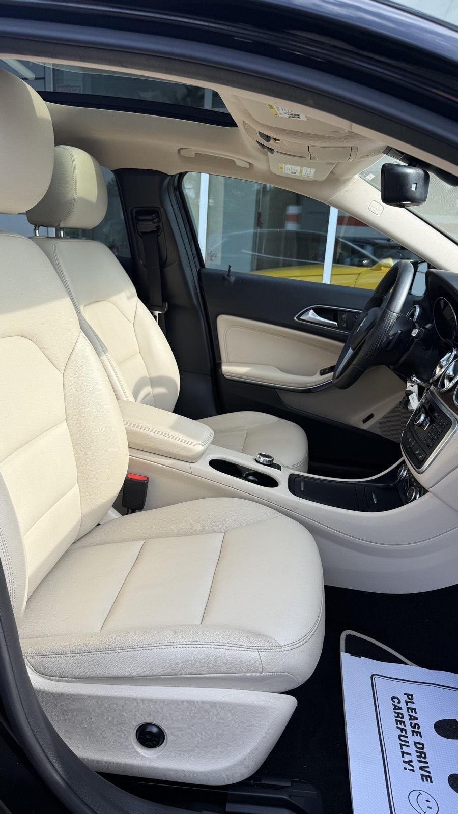 Mercedes-Benz GLA-Class  2015