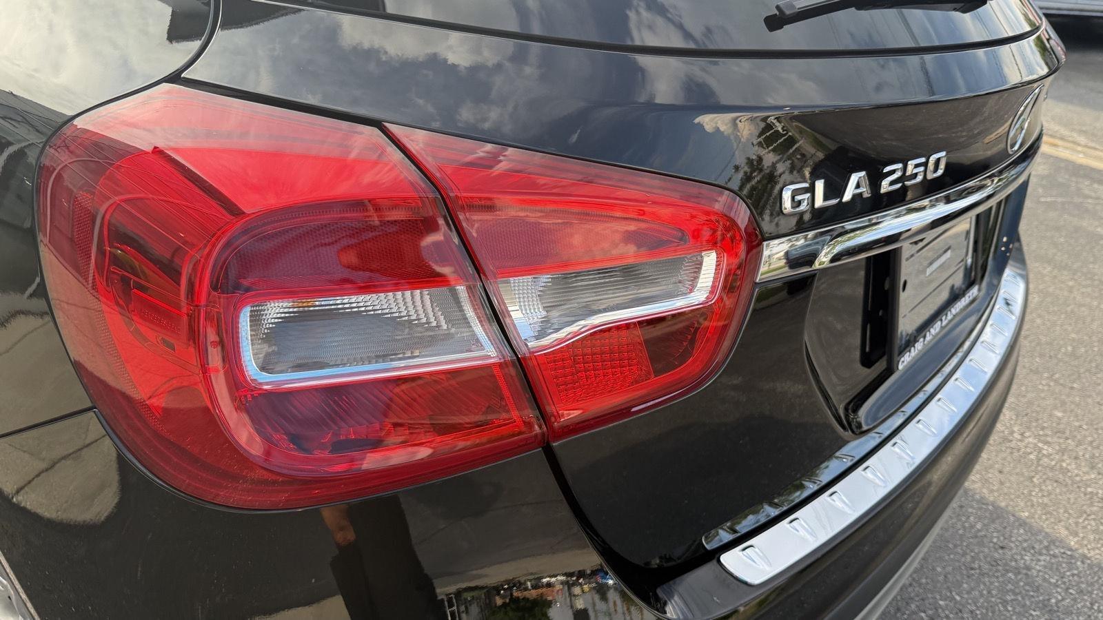 Mercedes-Benz GLA-Class  2015