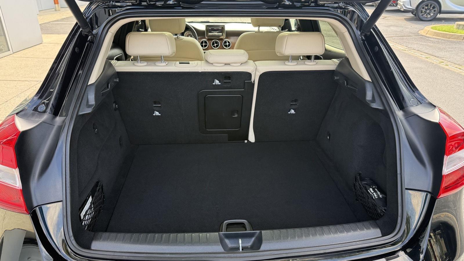 Mercedes-Benz GLA-Class  2015