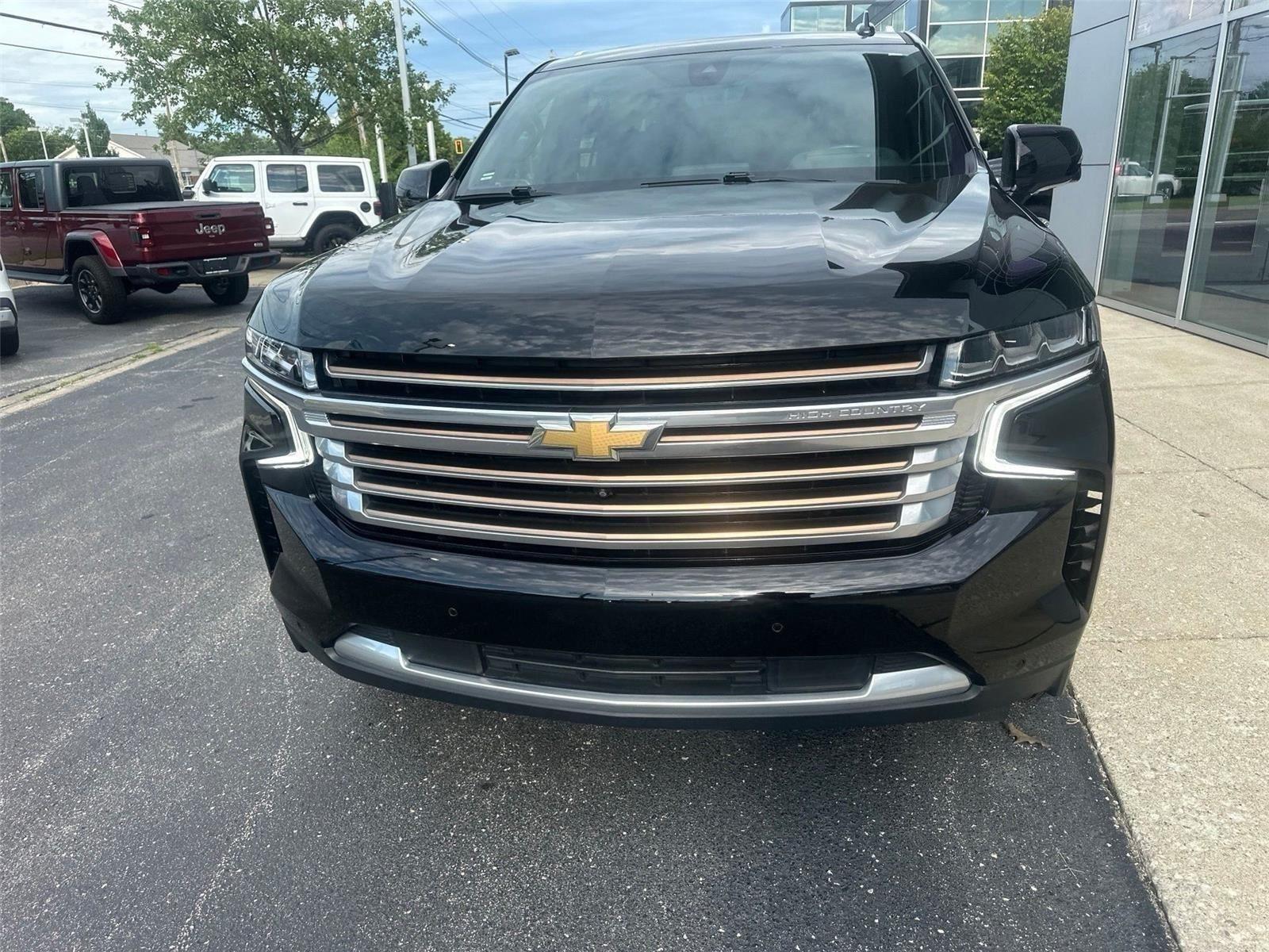 Chevrolet Suburban  2021