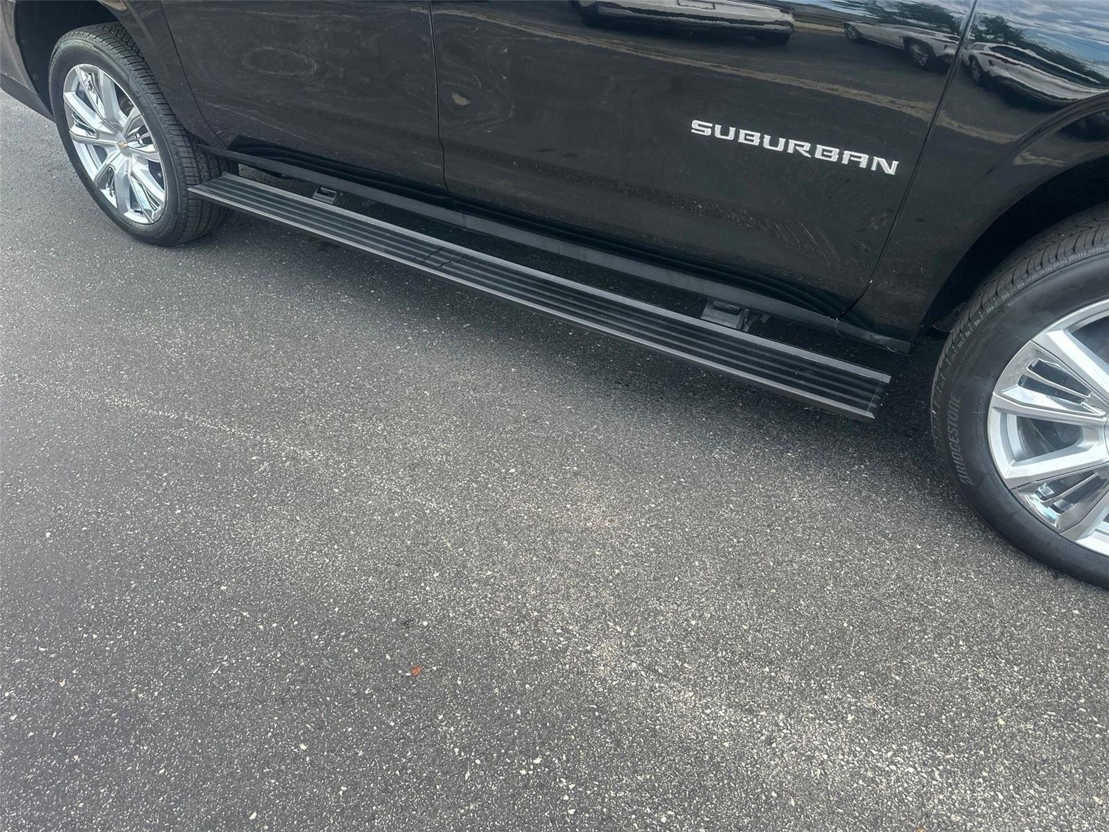 Chevrolet Suburban  2021