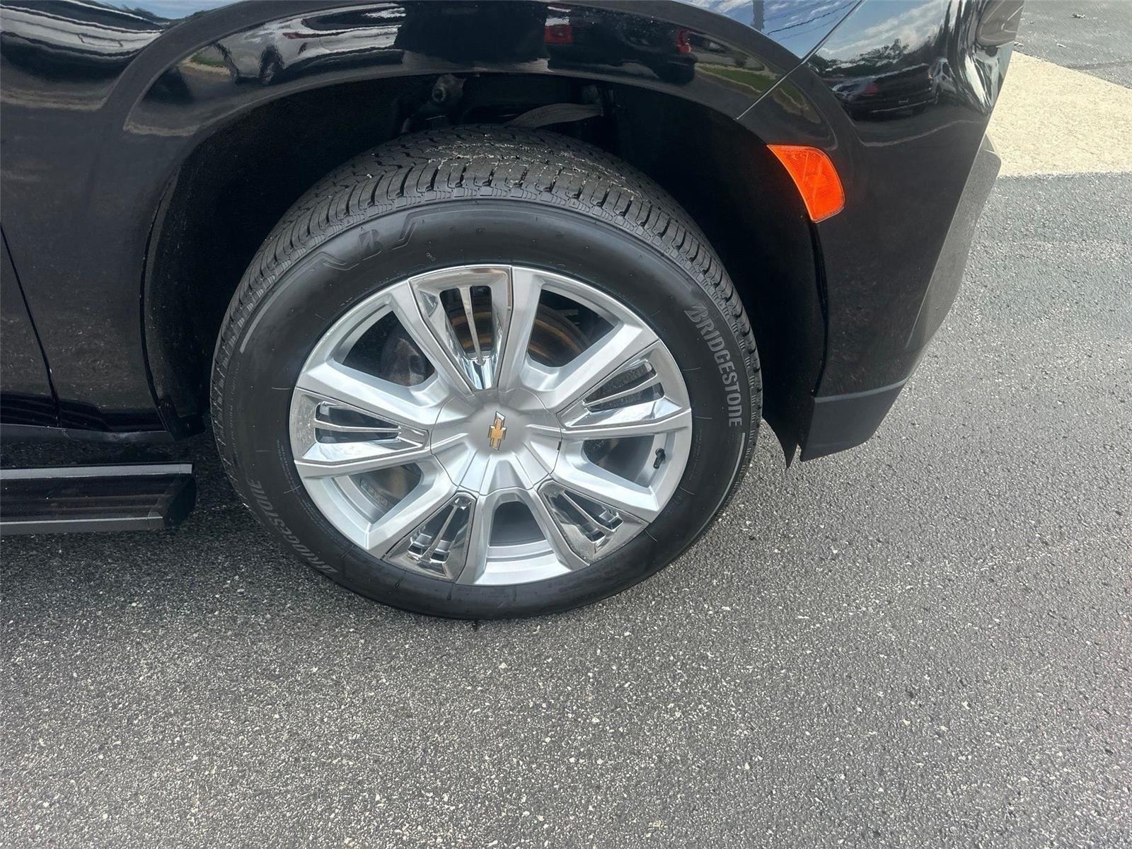 Chevrolet Suburban  2021