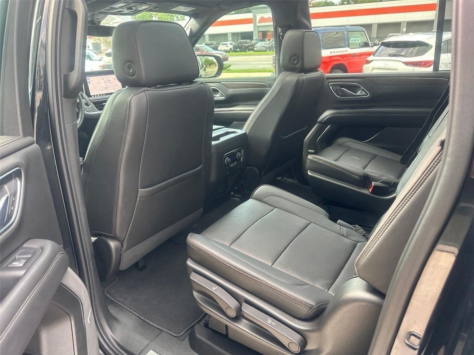 Chevrolet Suburban  2021