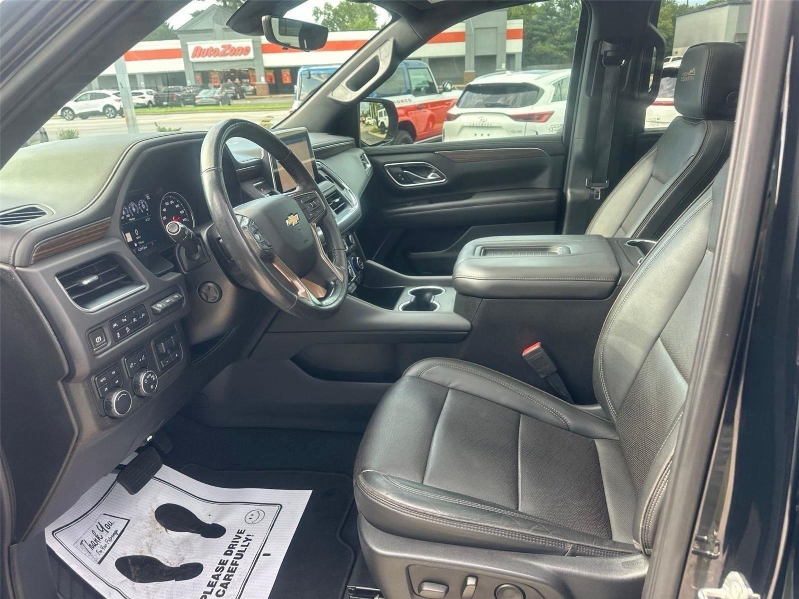 Chevrolet Suburban  2021