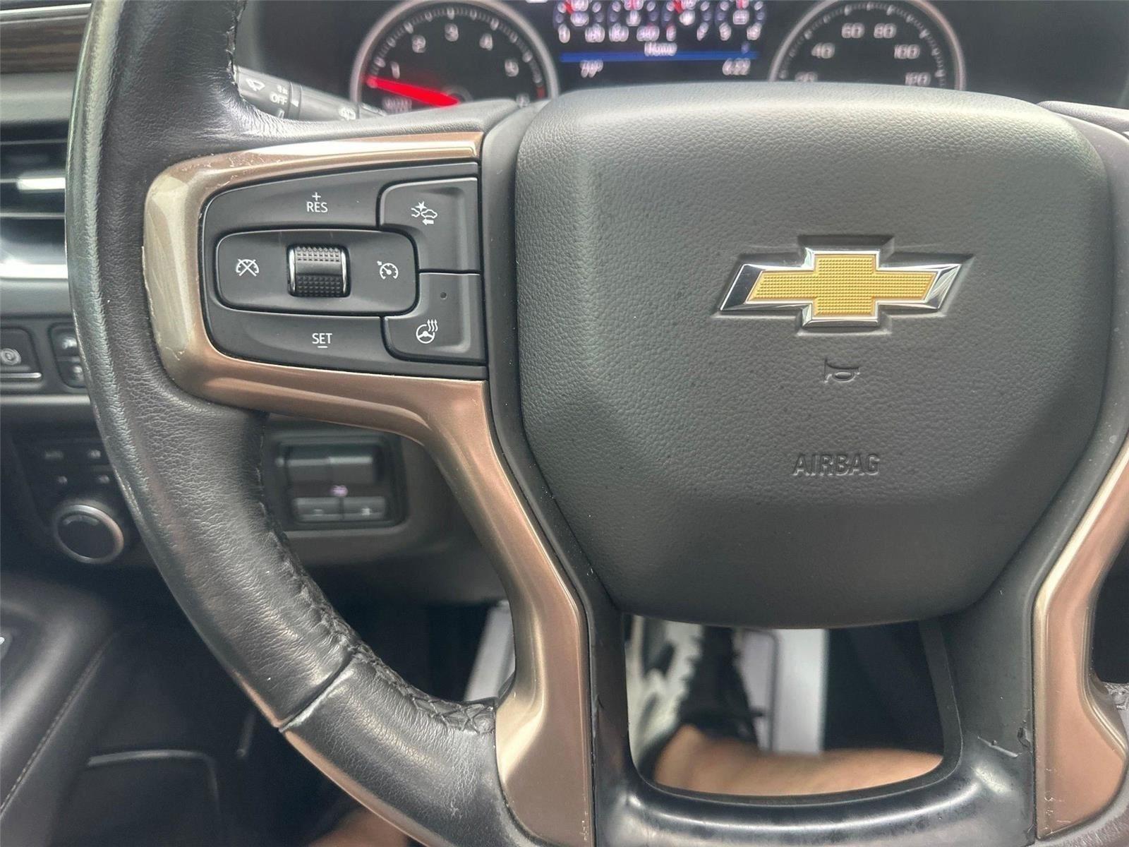 Chevrolet Suburban  2021