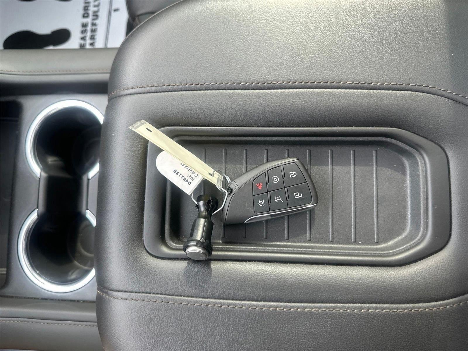 Chevrolet Suburban  2021