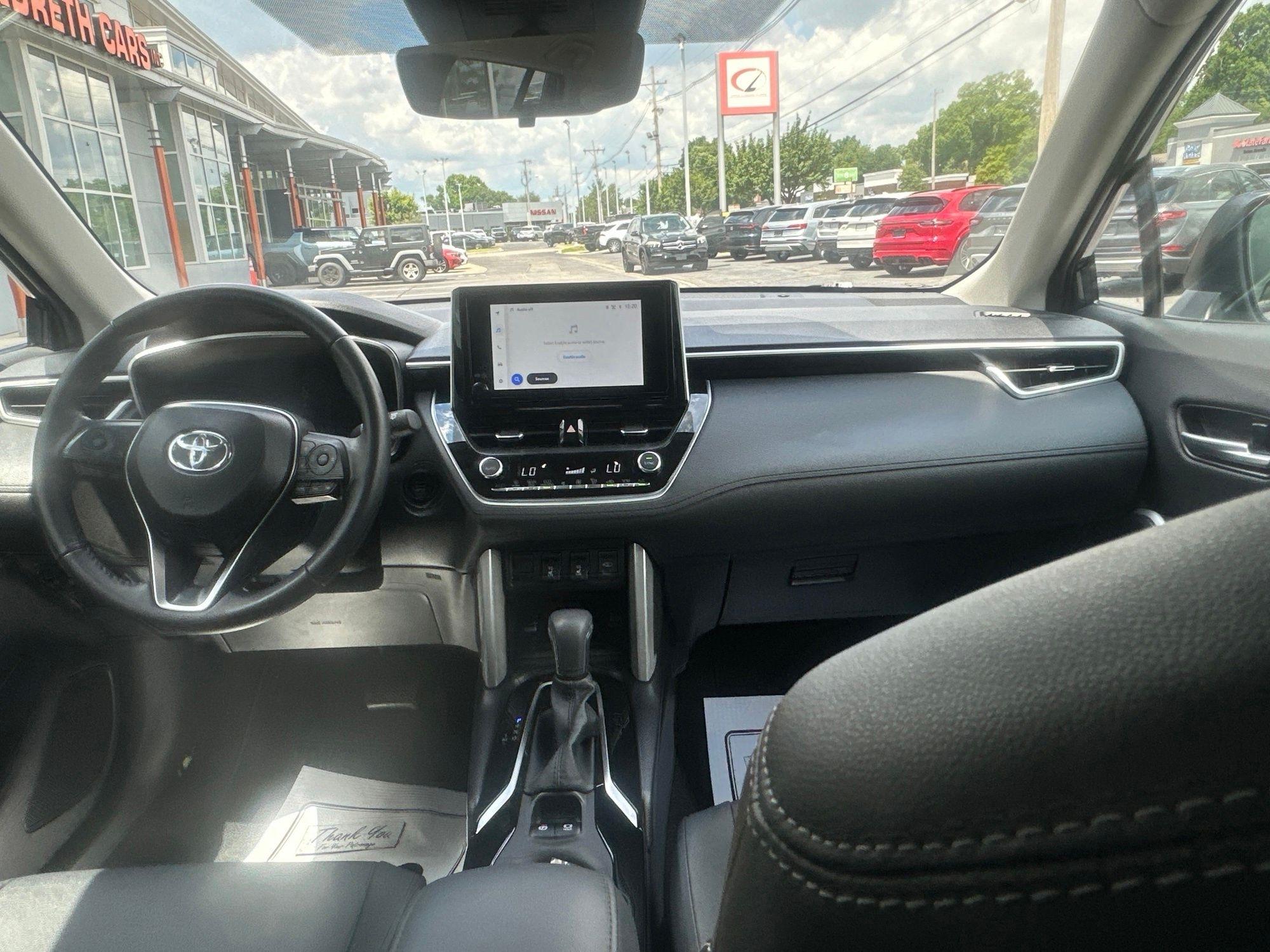 Toyota Corolla Cross  2025