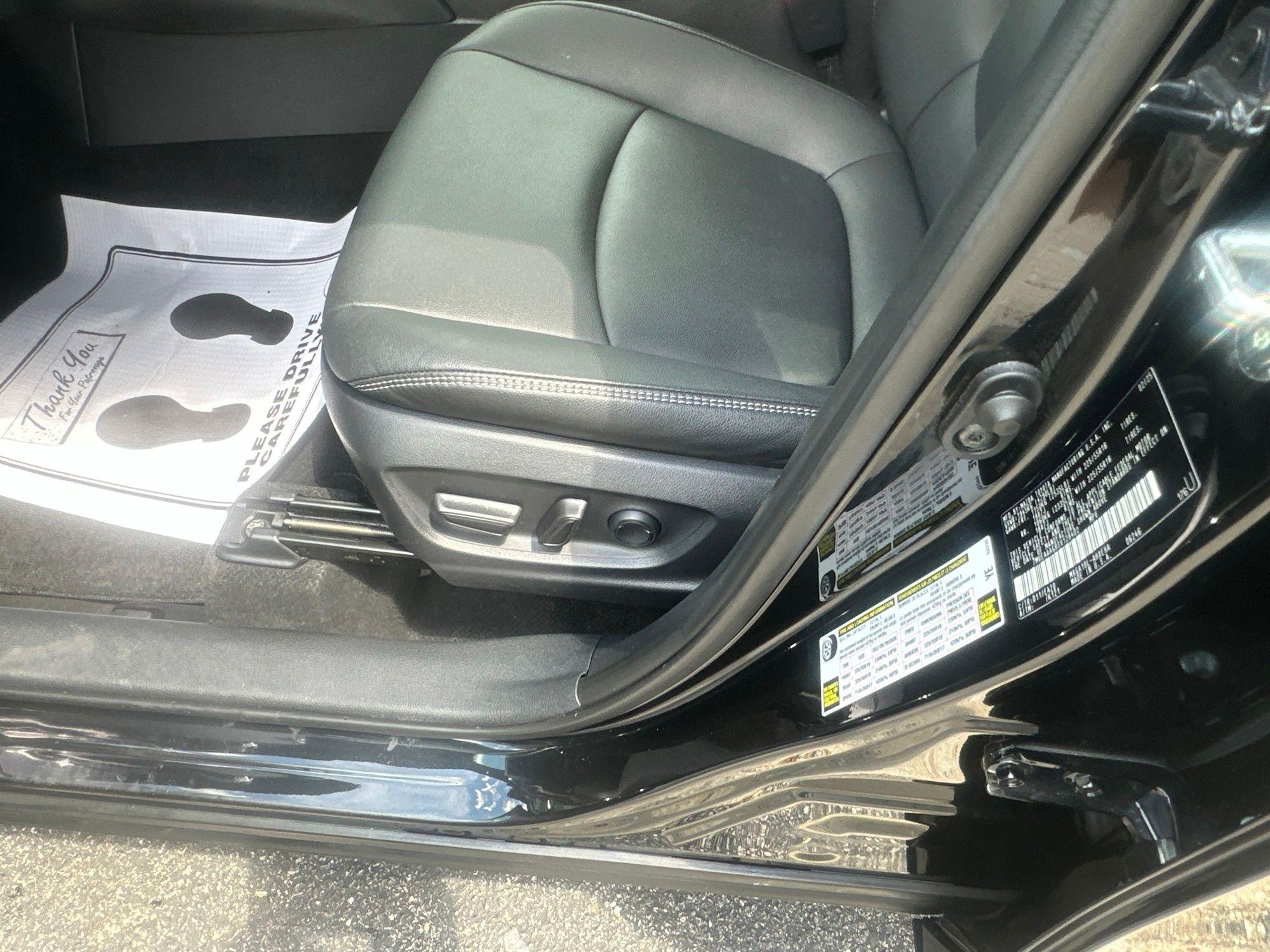 Toyota Corolla Cross  2025
