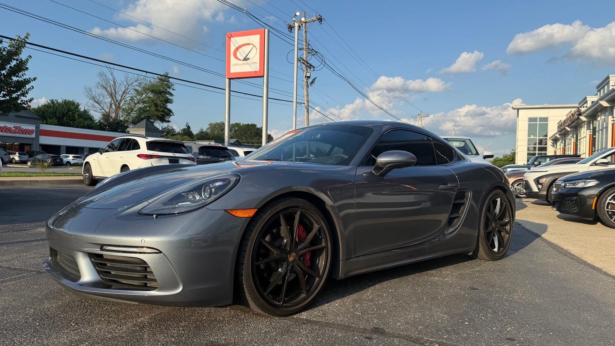 Porsche 718 Cayman  2025